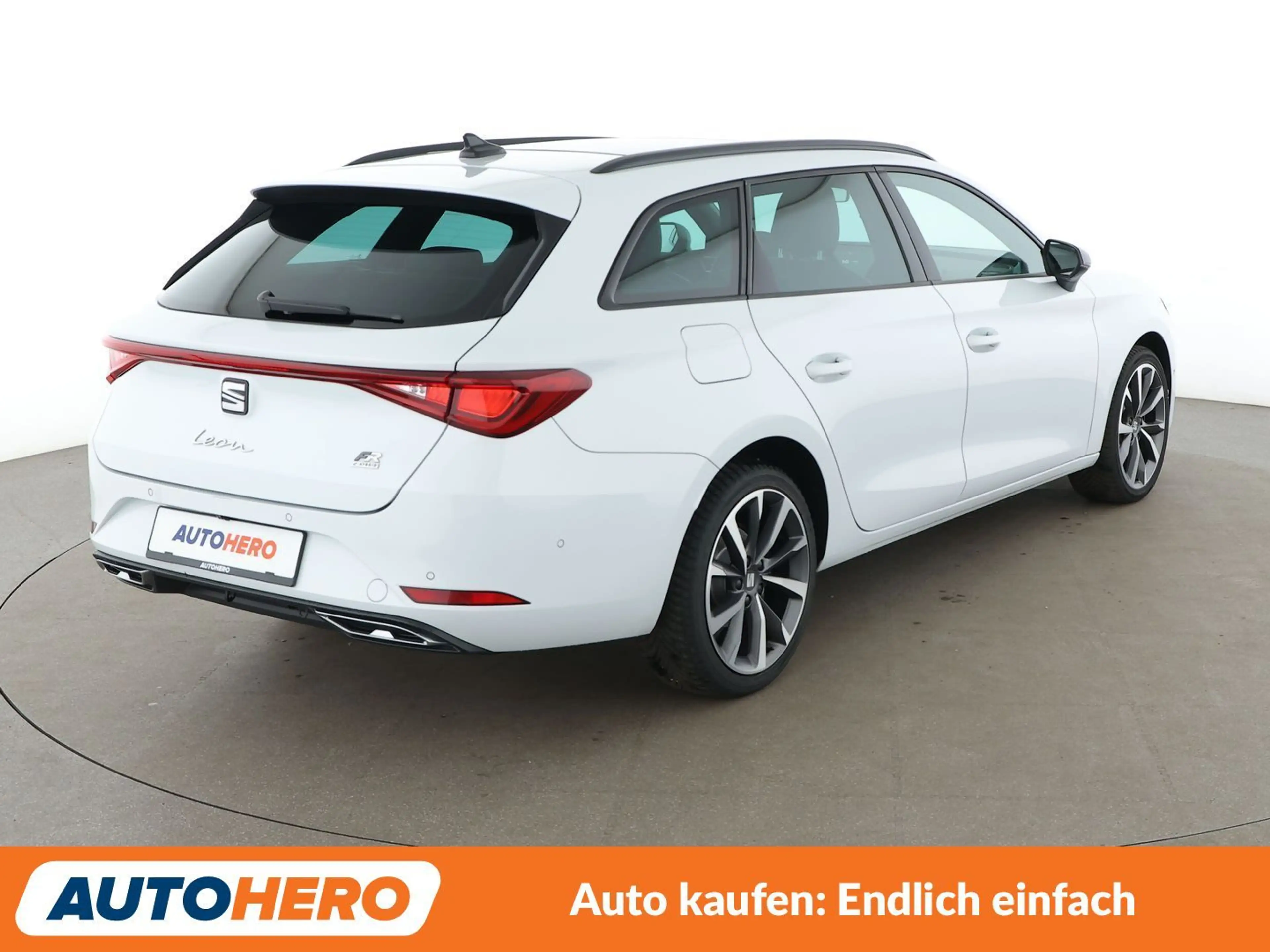 SEAT Leon e-Hybrid 1.4 TSI e-HYBRID FR Aut.*NAVI*LED*ACC* — photo 6