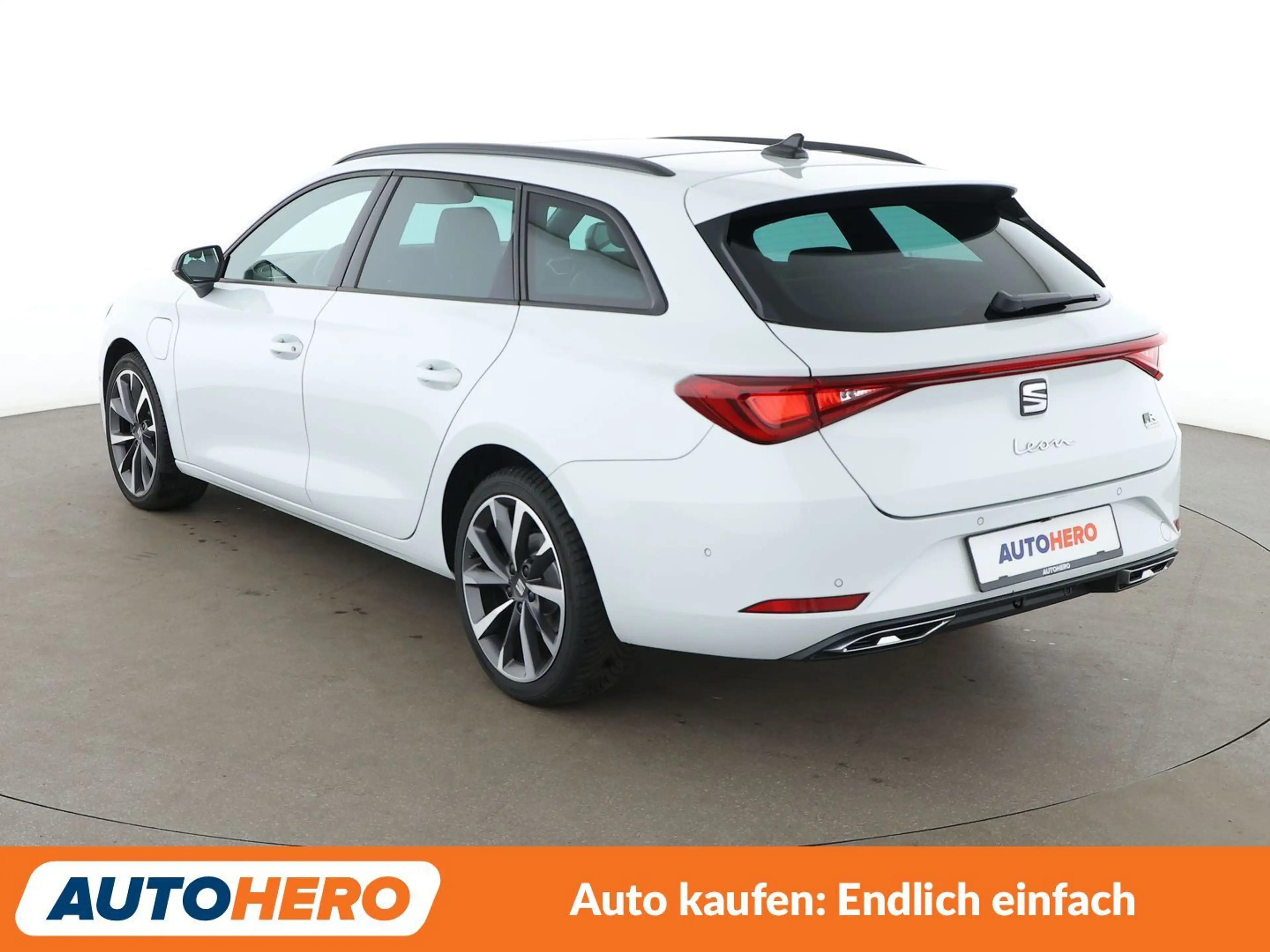 SEAT Leon e-Hybrid 1.4 TSI e-HYBRID FR Aut.*NAVI*LED*ACC* — photo 4