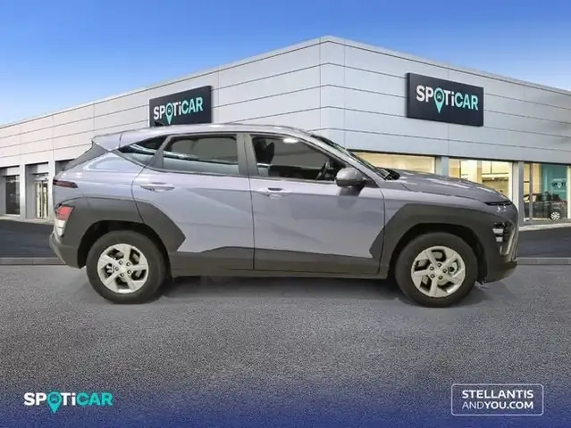 Hyundai Kona view 4