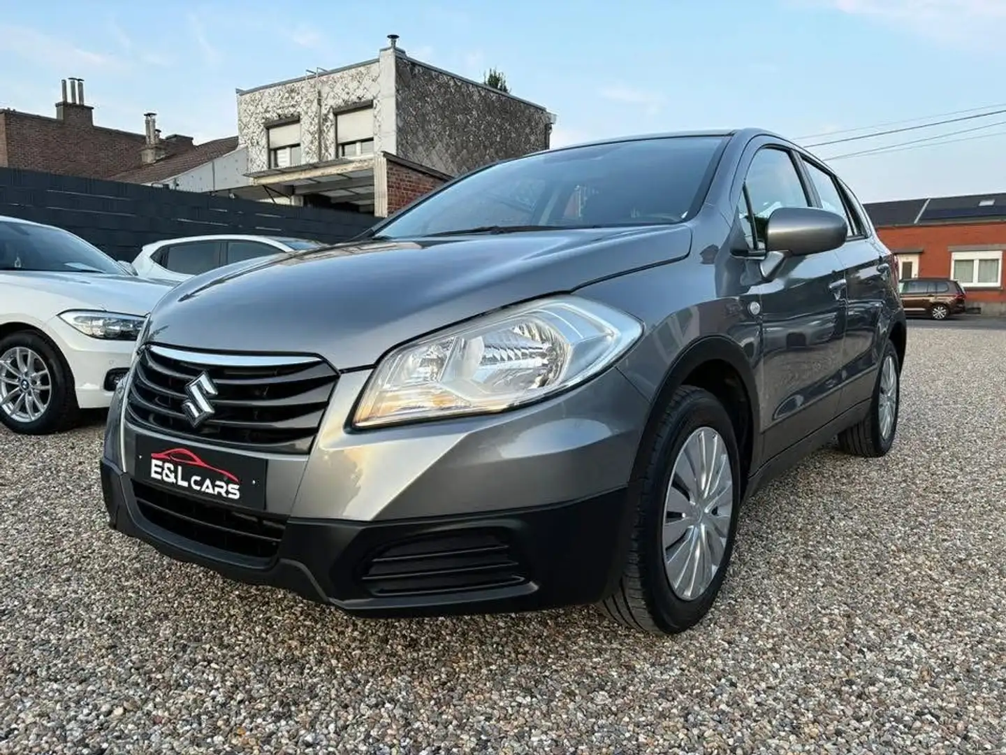 Suzuki SX4 S-Cross 1.6i GLX **12 mois de garantie** Grey - 1