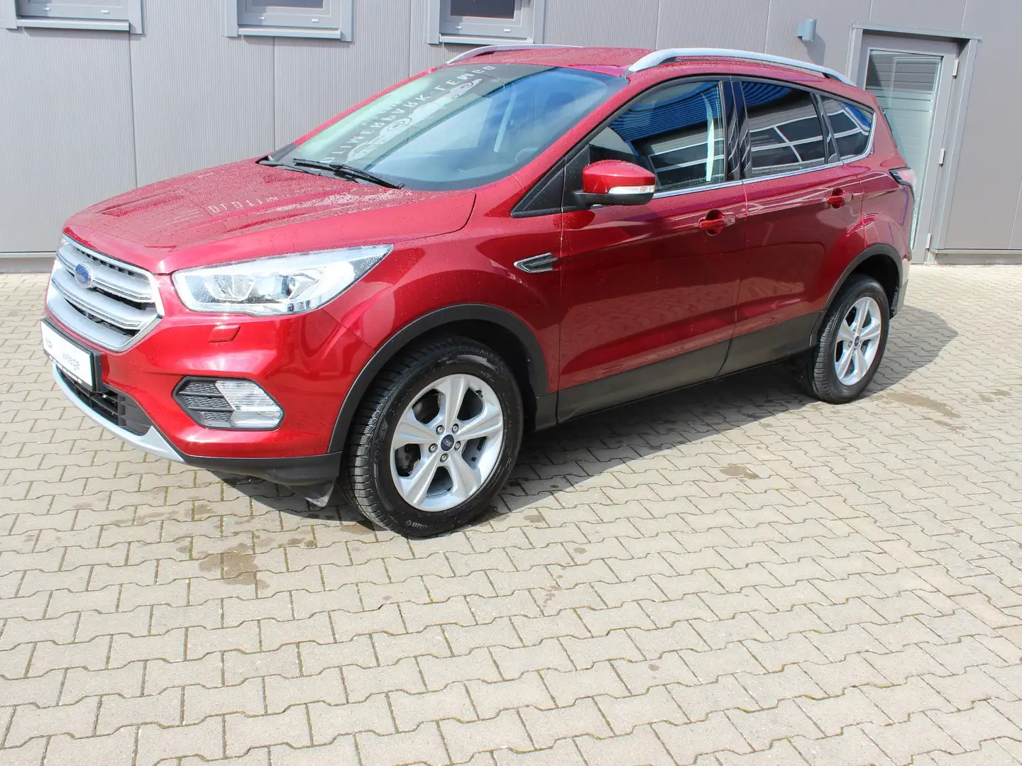 Ford Kuga Cool & Connect 1,5 EcoBoost 4x2 Start/Stopp Roşu - 2