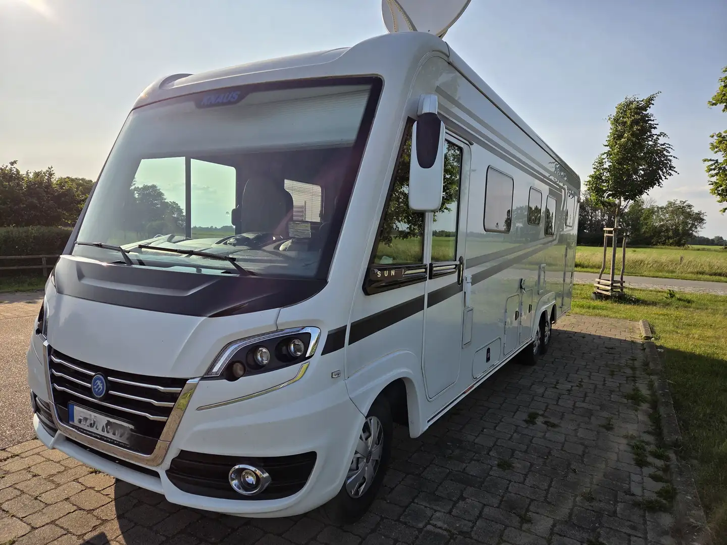 Caravans-Wohnm Knaus SUN I 900 LEG Hubstützen,Luftfederung,Leder Weiß - 2