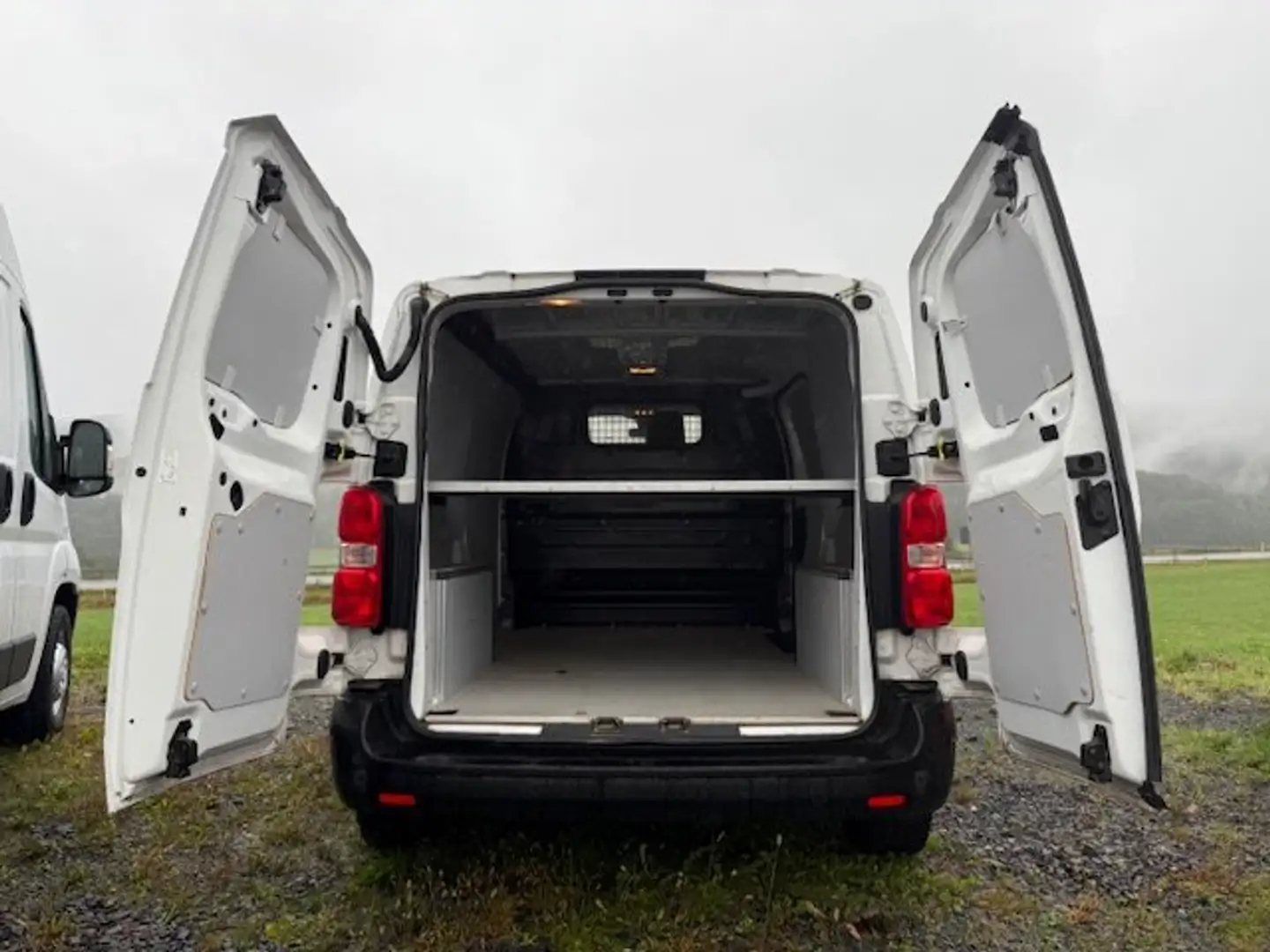 Opel Vivaro Edition M (L2) Weiß - 2