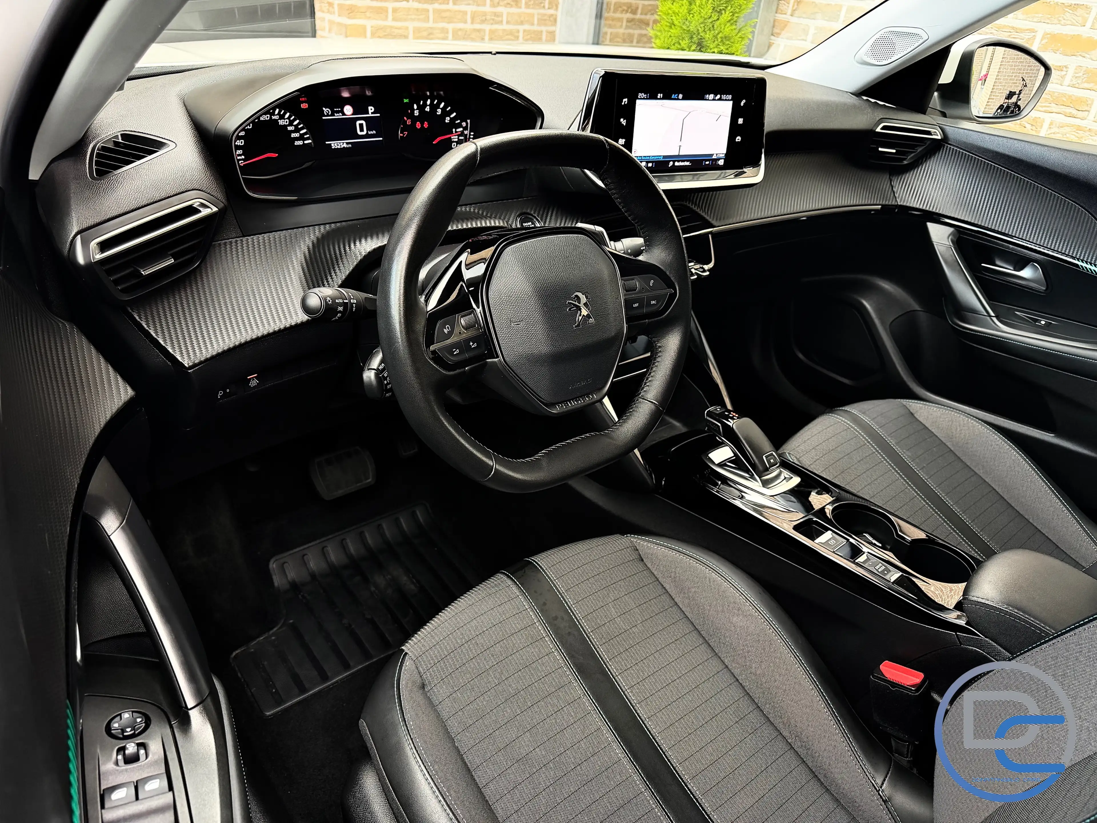 Peugeot 2008 2008 1.2 130CV EURO6d XÉNONS CUIR GPS APPLE CARPLAY — photo 13