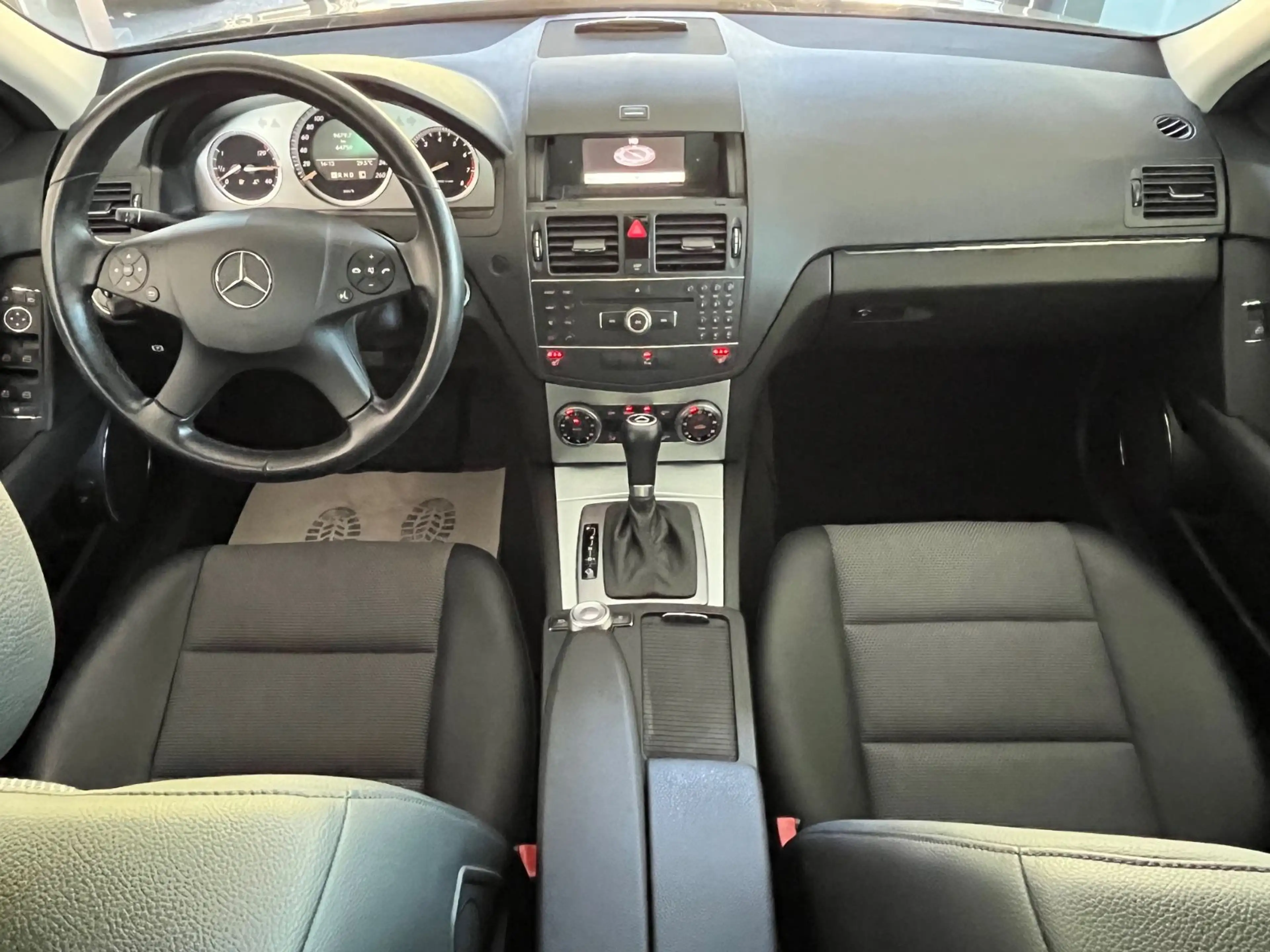 Mercedes-Benz C 230 V6 AVANTGARDE 64.000KM 7-GANG! PDC NAVI — photo 11