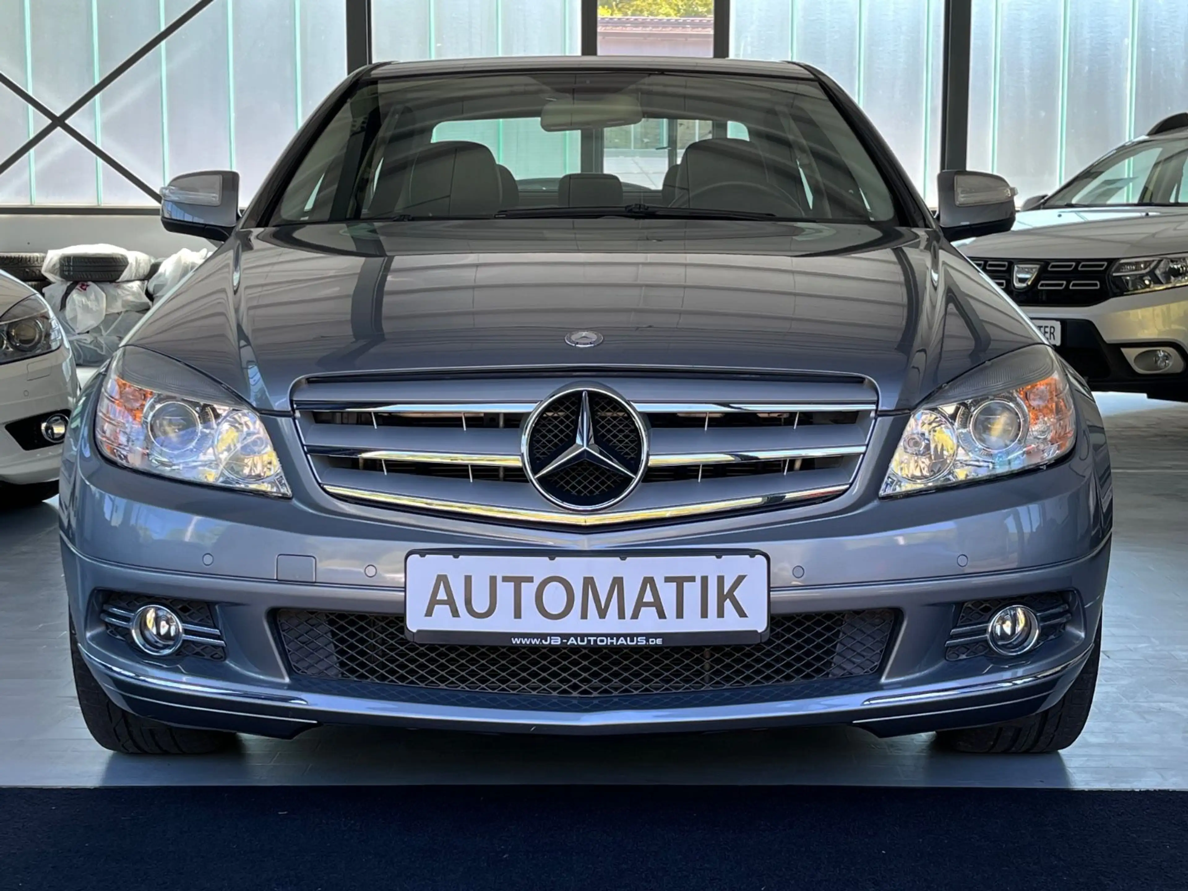 Mercedes-Benz C 230 V6 AVANTGARDE 64.000KM 7-GANG! PDC NAVI — photo 2