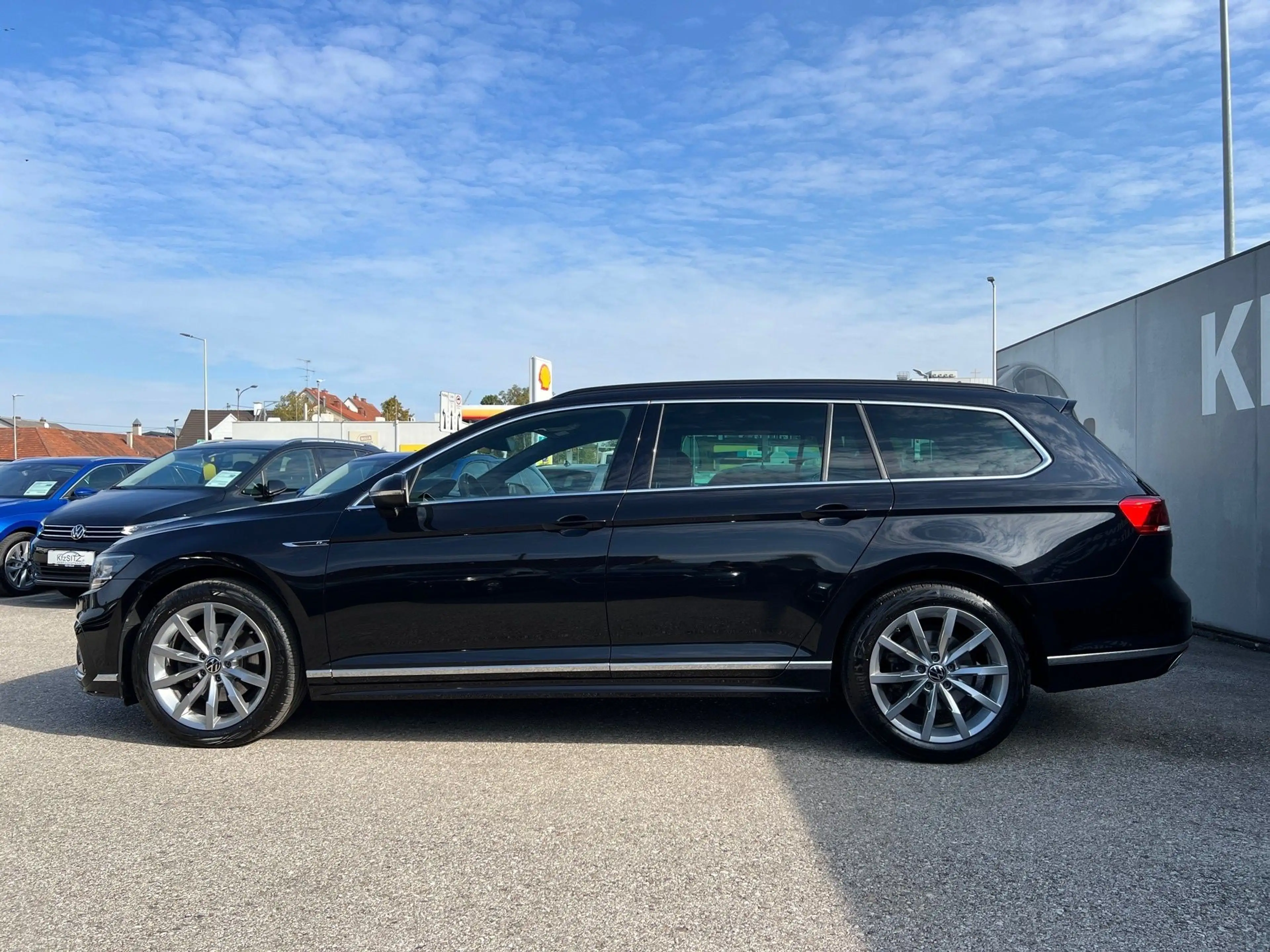 Volkswagen Passat Variant Business R-LINE 2,0 SCR TDI DSG — photo 6