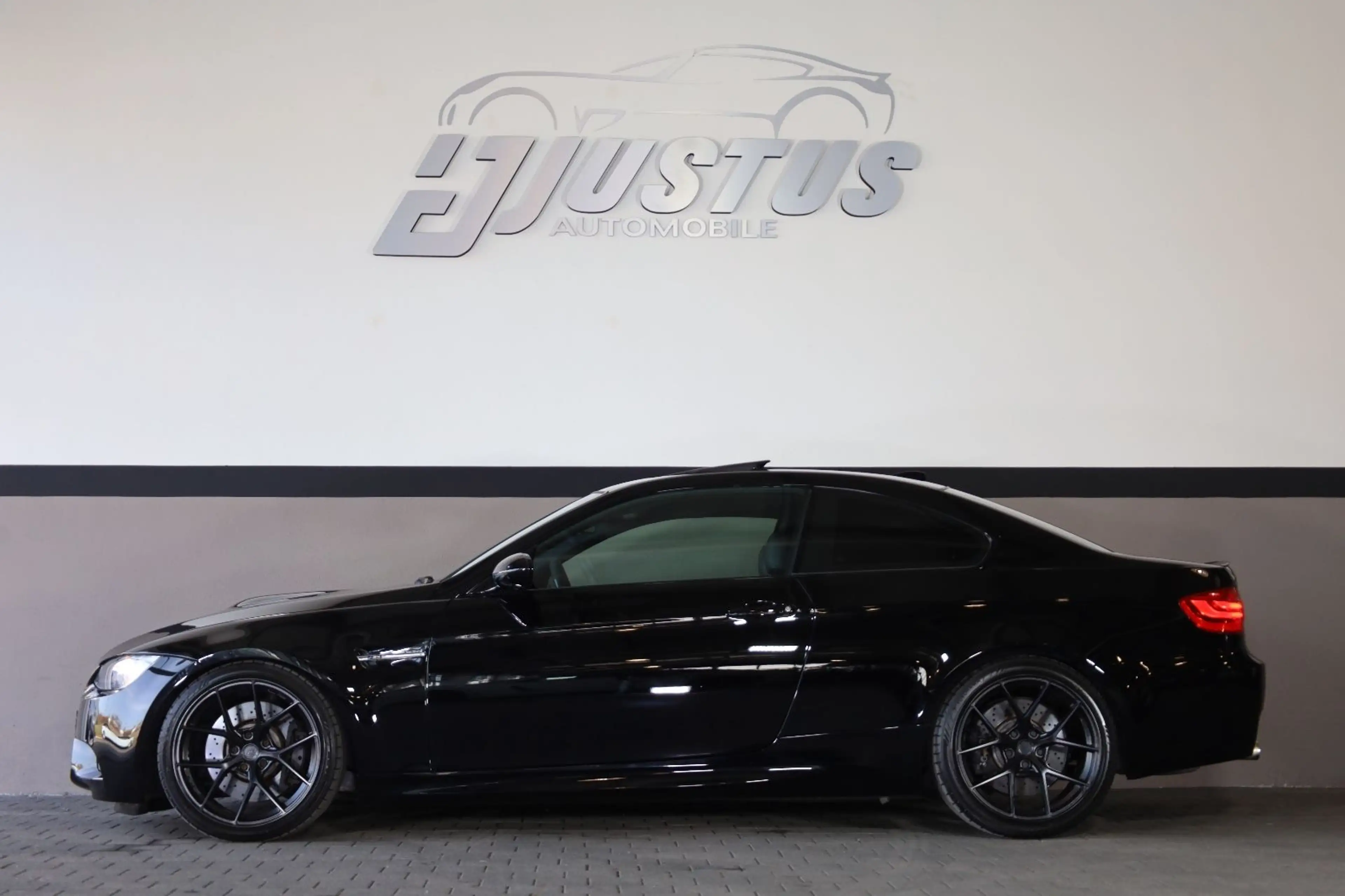 BMW M3 Coupé/M/NAVI/KEYLESS/BTH/SBD/XENON/MFL/R19 — photo 3