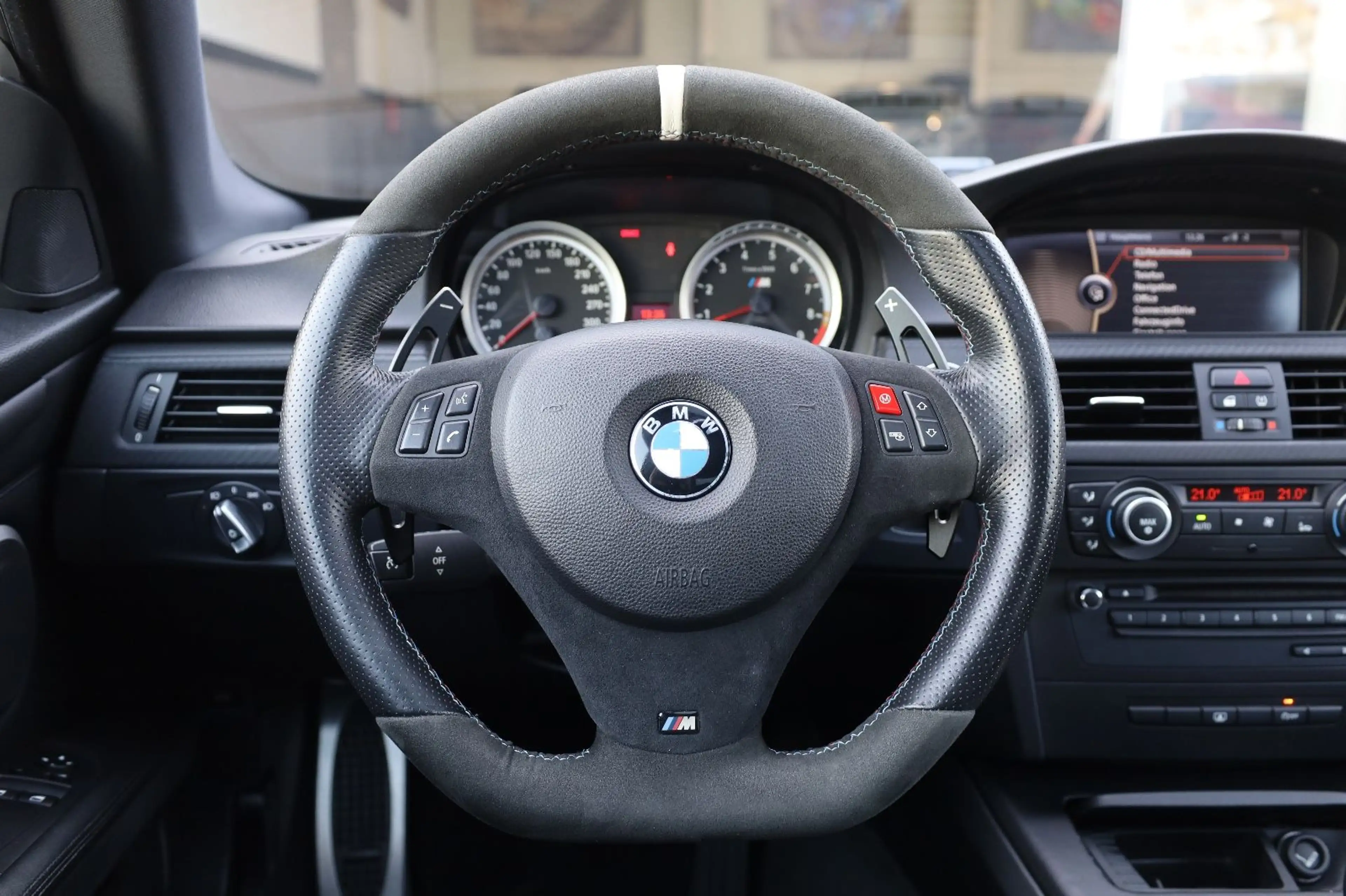 BMW M3 Coupé/M/NAVI/KEYLESS/BTH/SBD/XENON/MFL/R19 — photo 12