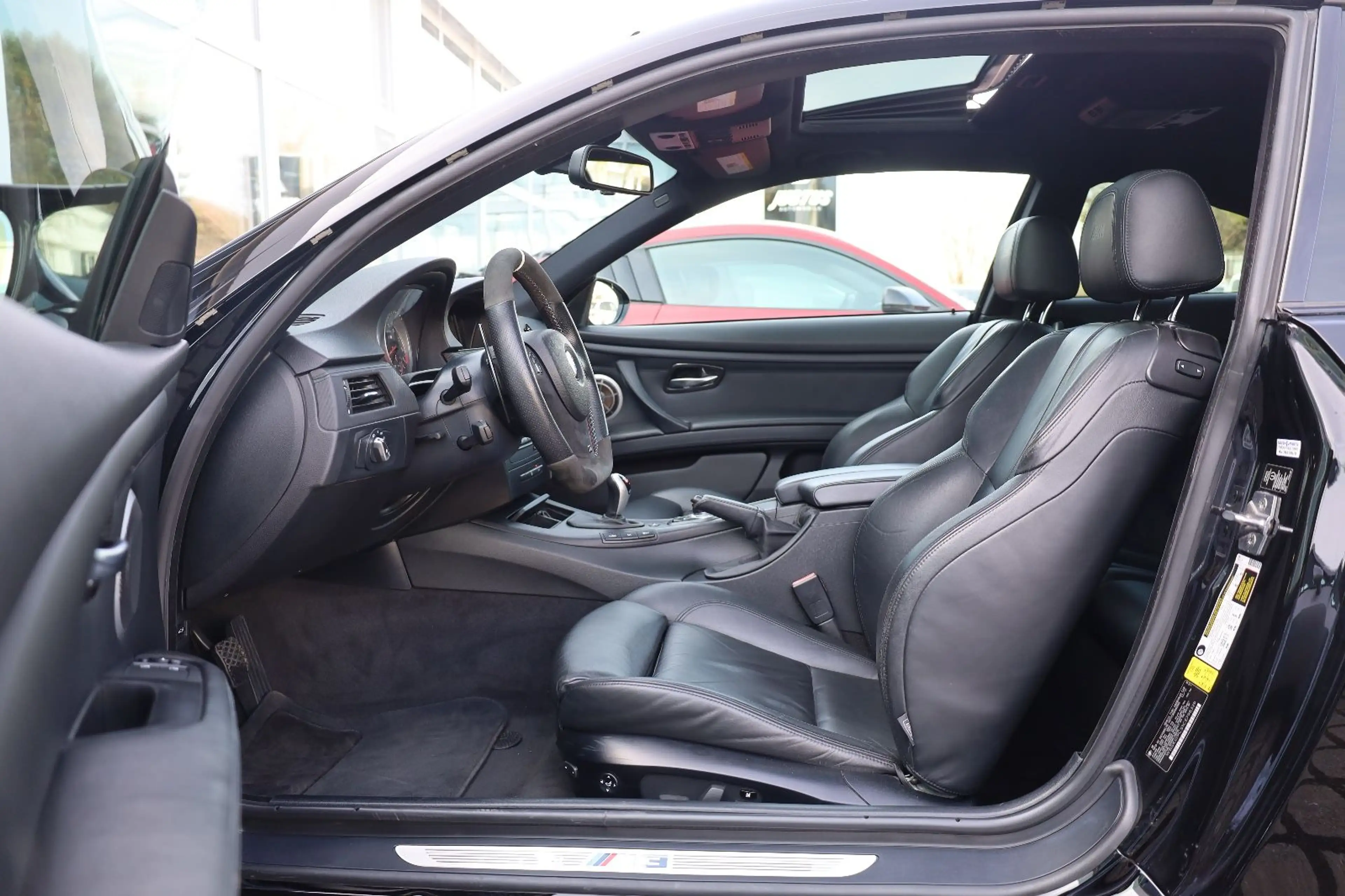 BMW M3 Coupé/M/NAVI/KEYLESS/BTH/SBD/XENON/MFL/R19 — photo 9