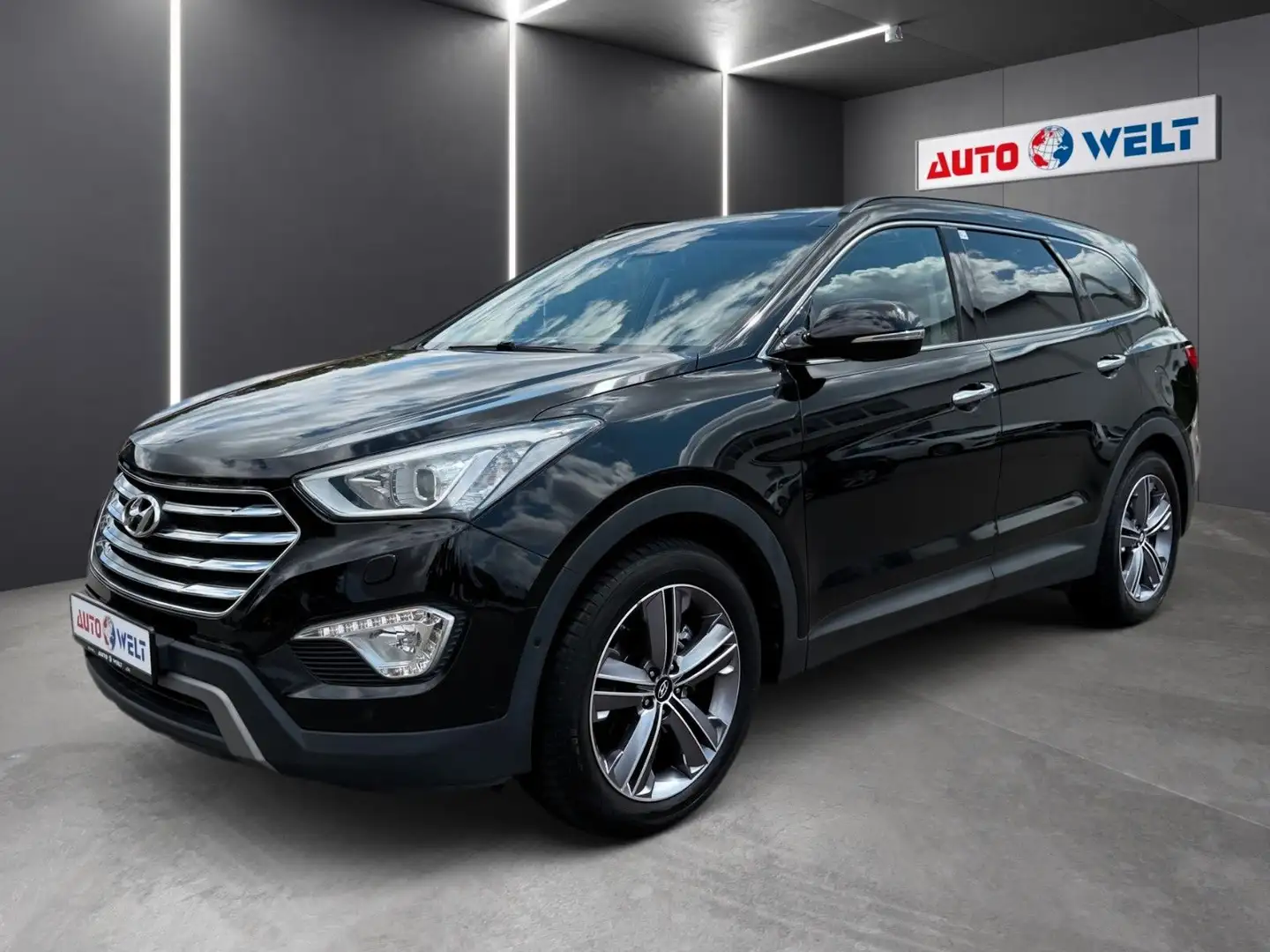 Hyundai Grand Santa Fe 2.2D AT 4WD Leder Navi Assist uvm Schwarz - 1