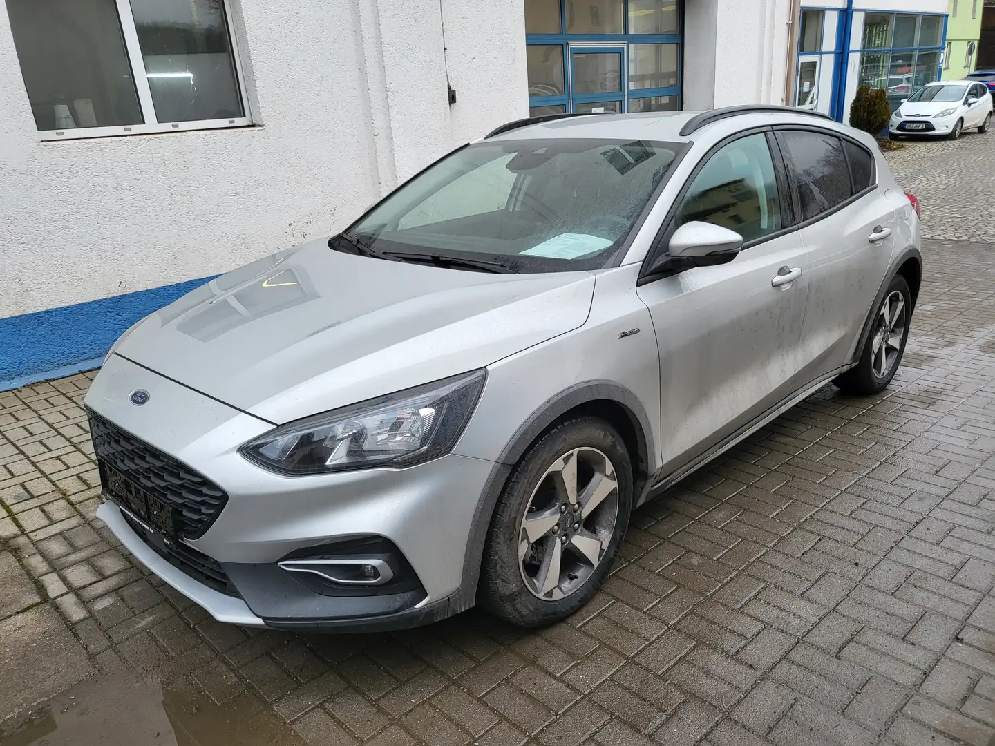Ford Focus Active Lim. (CGE) Silber - 1