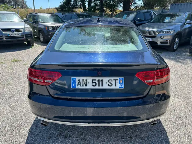 Audi A5 view 4