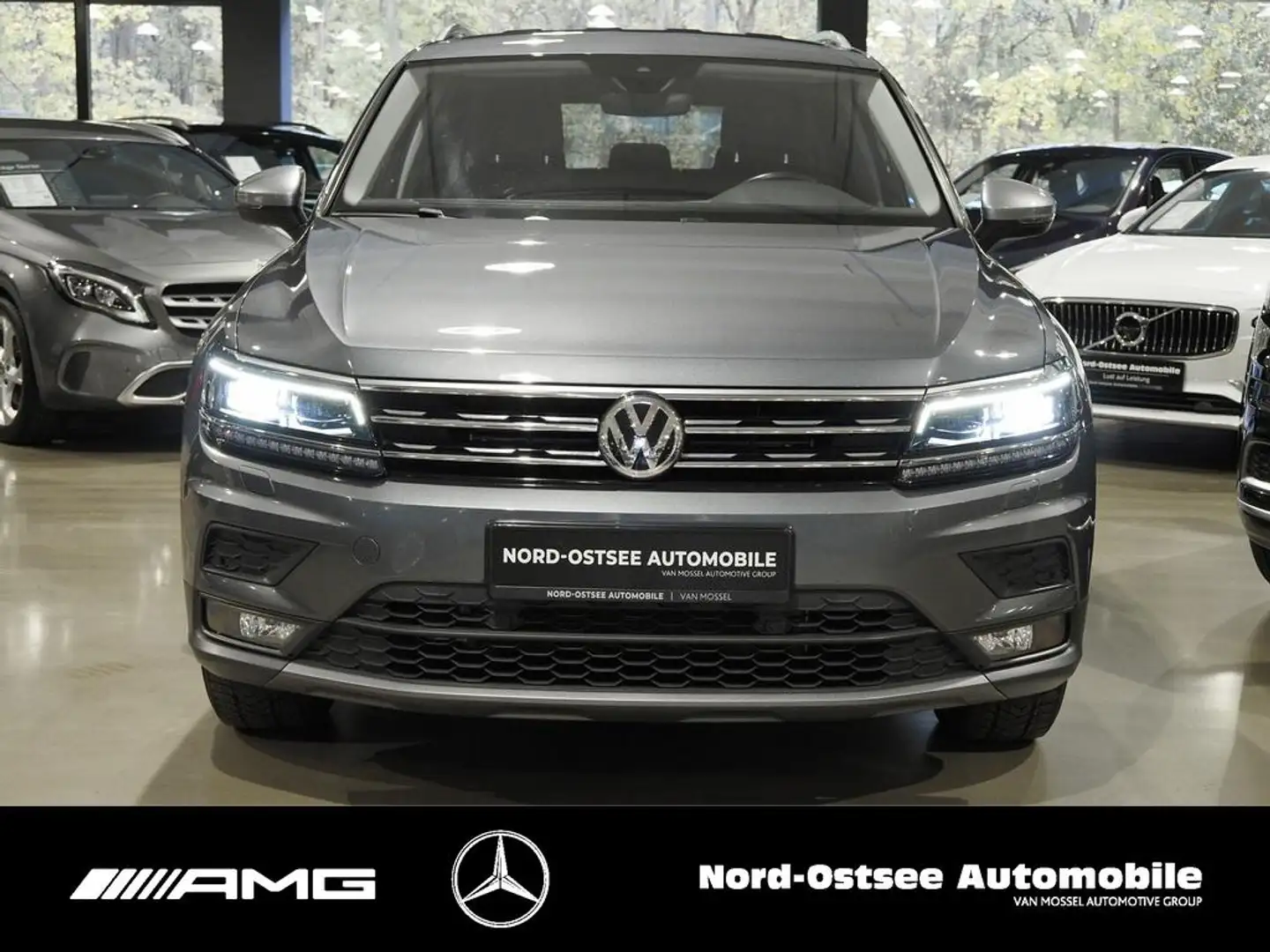 Volkswagen Tiguan 2.0 TSI ALLSPACE 7 SITZE AHK LED WINTER Gris - 2