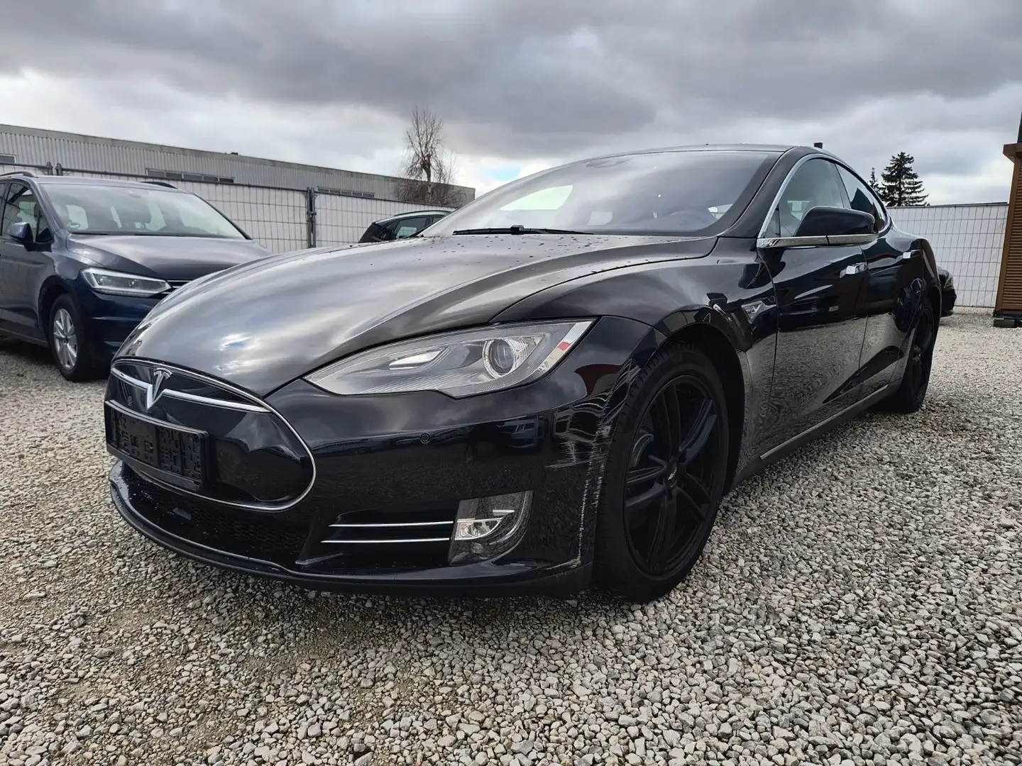 Tesla Model S 85D, neue Batterie, CCS Adapter Schwarz - 1