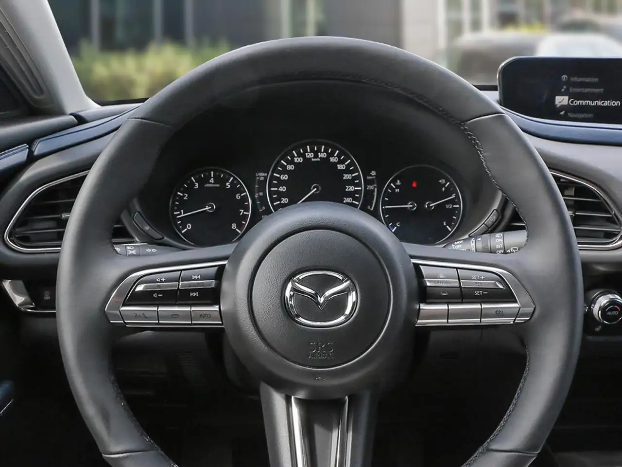 Mazda CX-30 photo Mazda CX-30