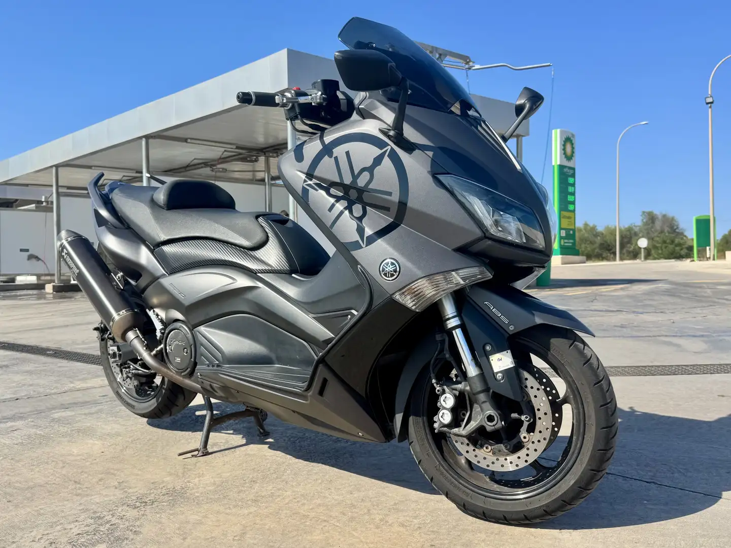 Yamaha TMAX 530 Negro - 1