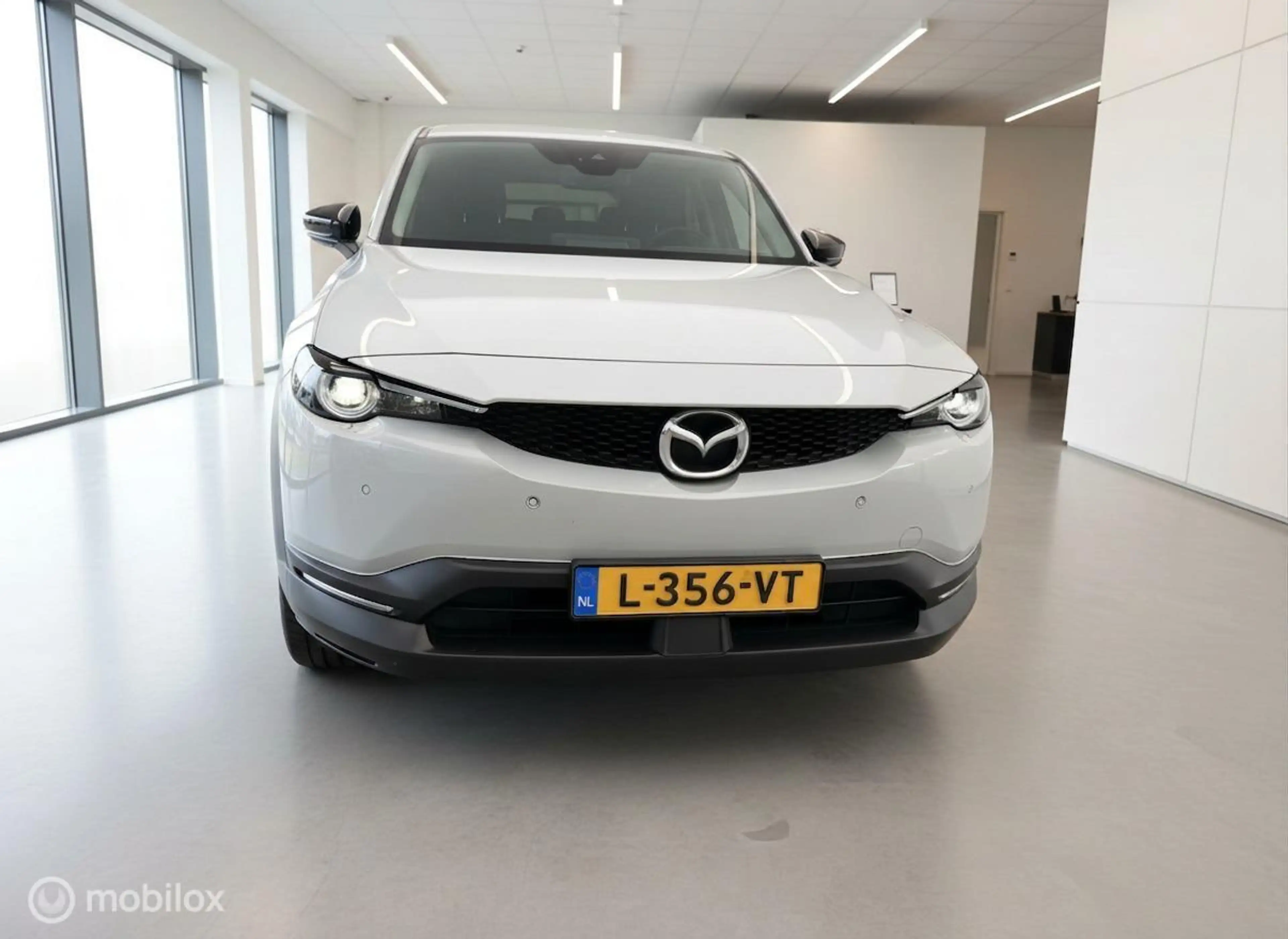 Mazda MX-30 e-SkyActiv 145 Comfort | SOH 93%| HUD | Memory | C — photo 15