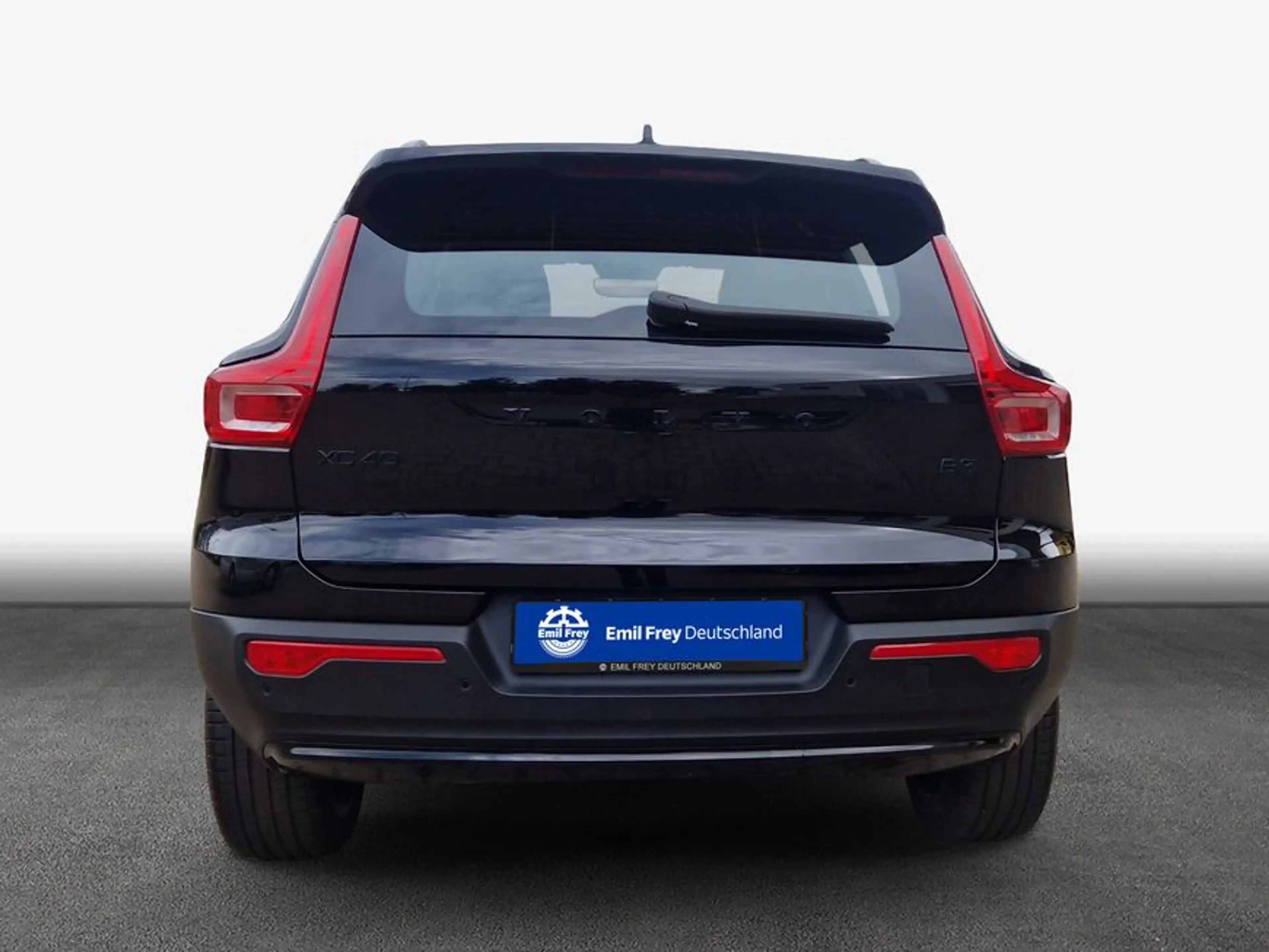 Volvo XC40 XC40 B3 B DKG Plus Black Edition — photo 5