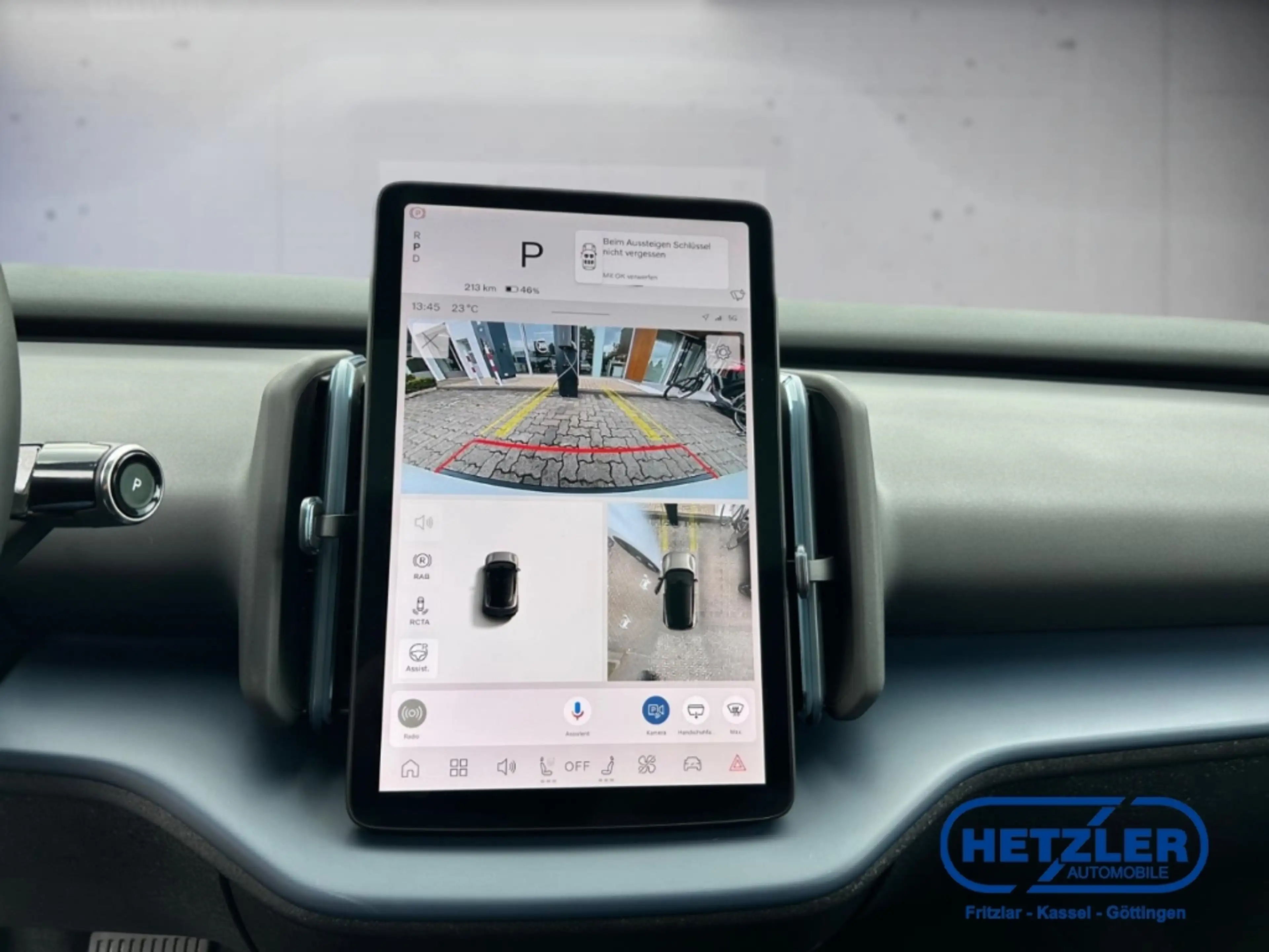 Volvo EX30 Ultra 2WD Extended Range, Electric Panorama AHK  M — photo 9