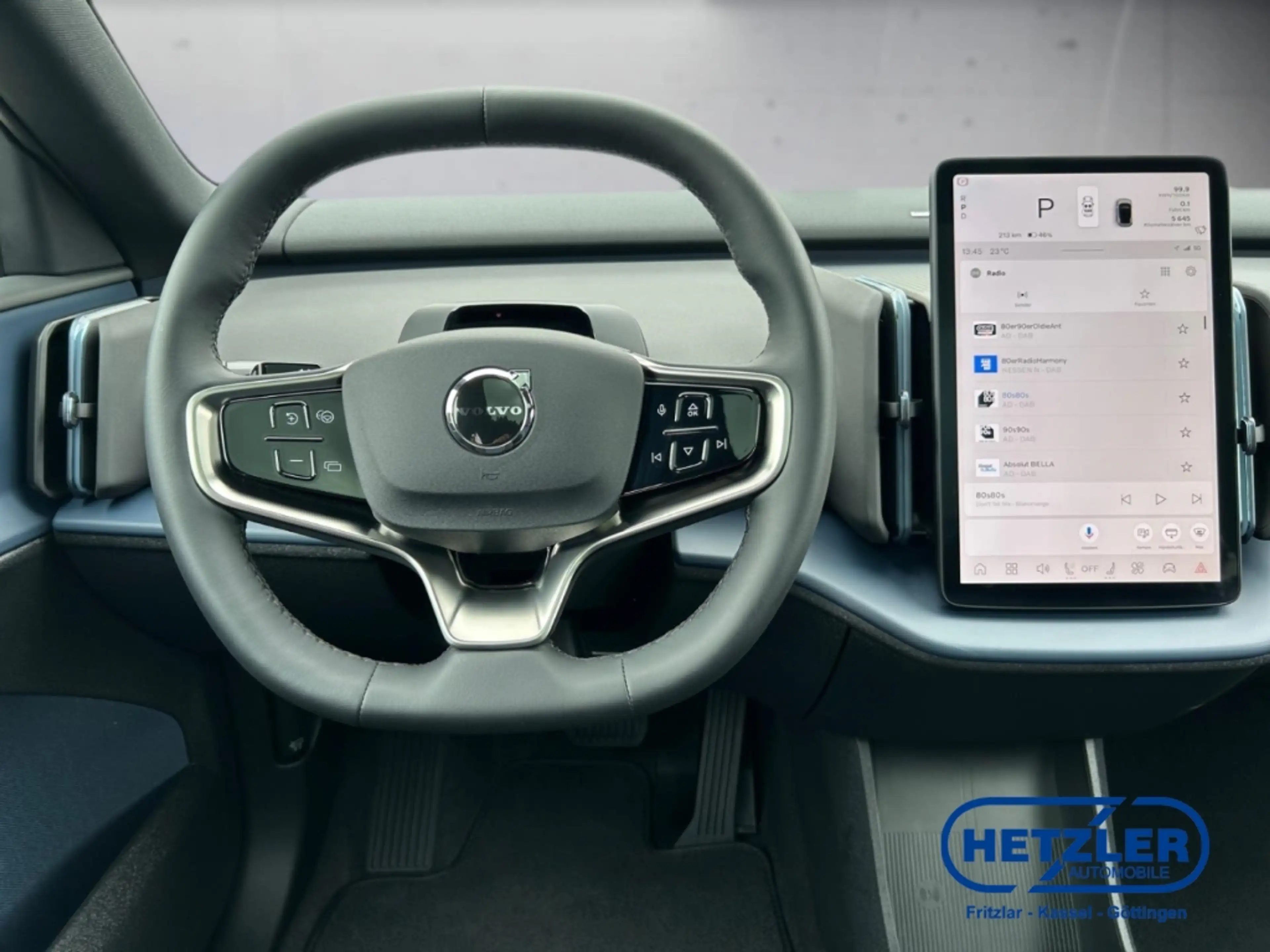 Volvo EX30 Ultra 2WD Extended Range, Electric Panorama AHK  M — photo 10