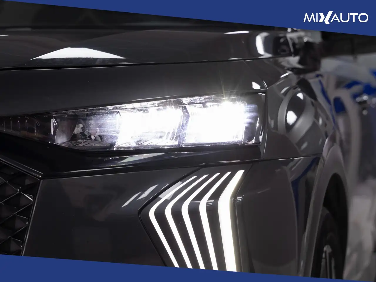 DS Automobiles DS 7 Crossback 1.5 BlueHdi Performance Line 130CV Auto 10