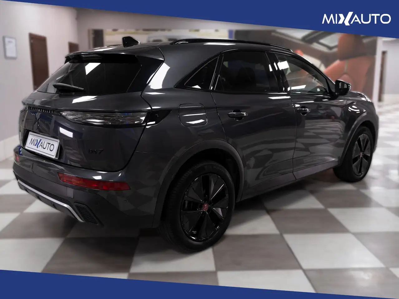 DS Automobiles DS 7 Crossback 1.5 BlueHdi Performance Line 130CV Auto 5