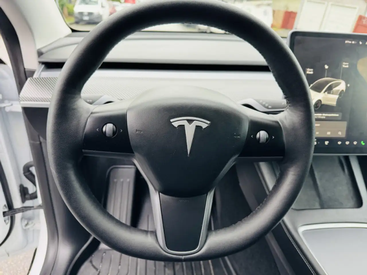 Tesla Model Y photo Tesla Model Y