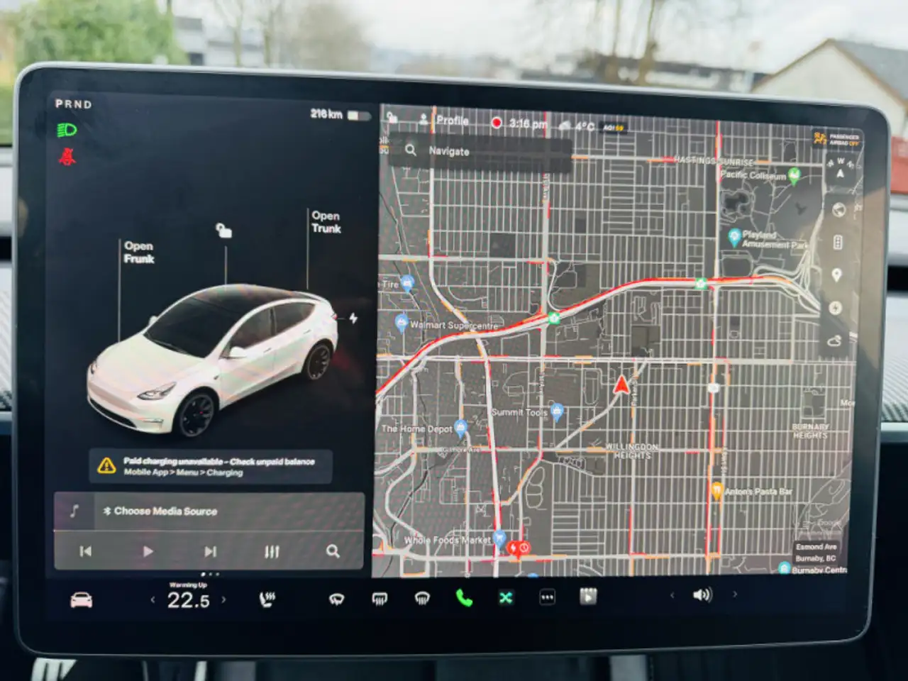 Tesla Model Y photo Tesla Model Y