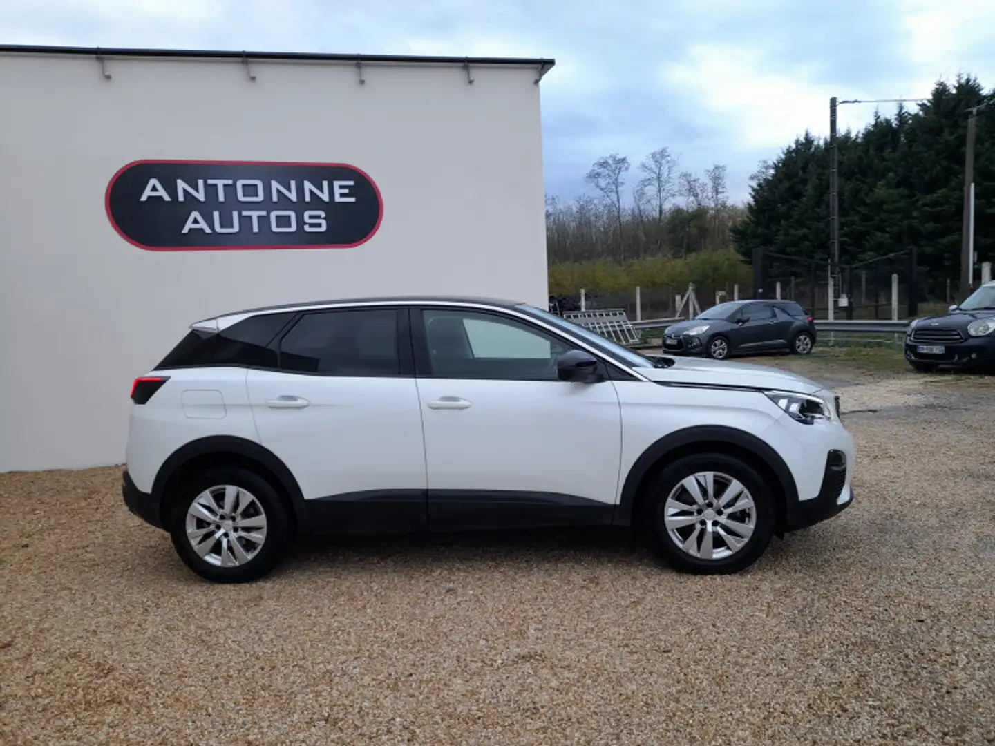 Peugeot 3008 1.5 BLUEHDI 130CH E6.C ACTIVE BUSINESS S\u0026S EAT8 Blanc - 2