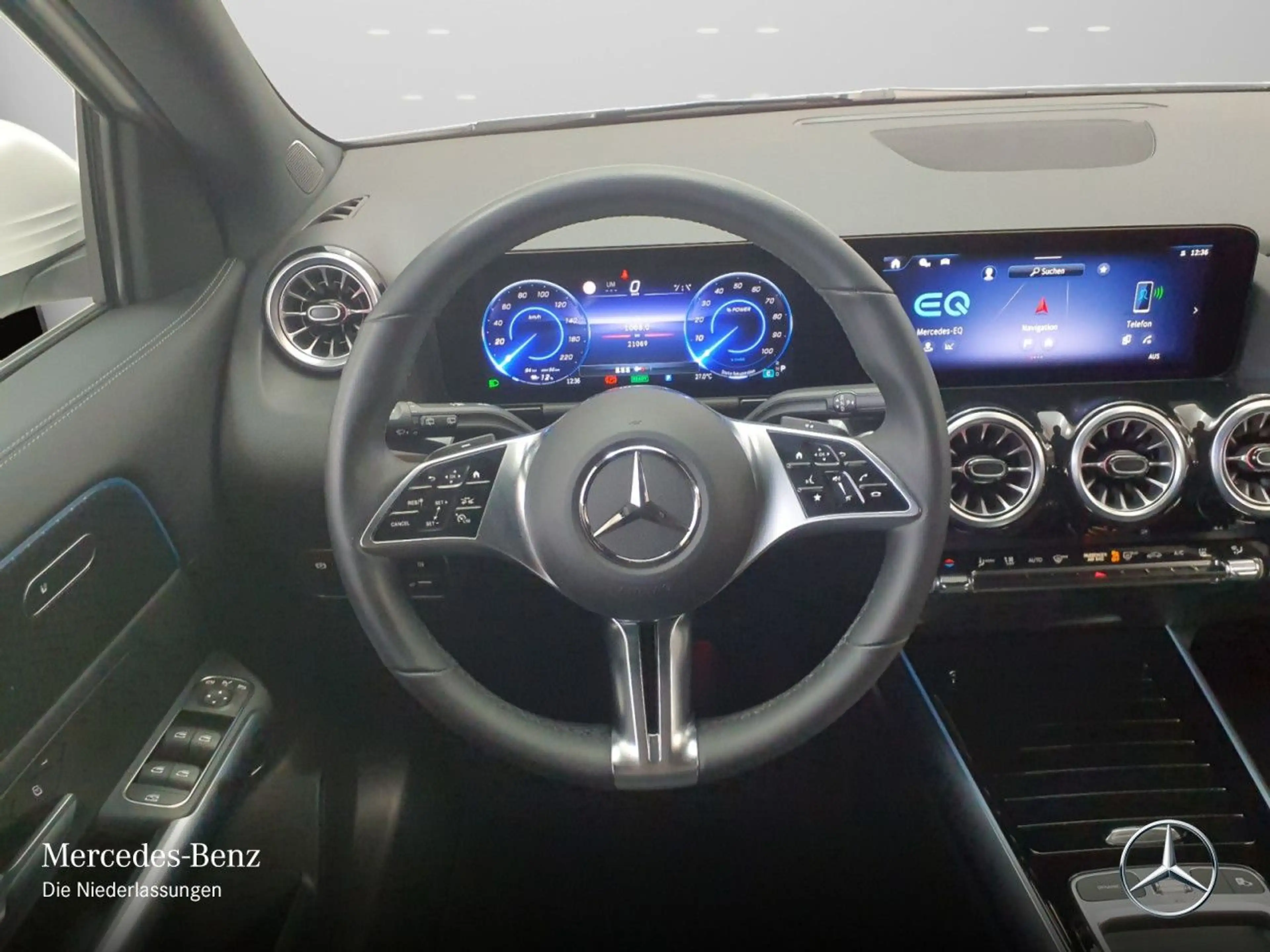 Mercedes-Benz EQA 300 4M PROG+ADVANCED+AHK+KAMERA+SPUR — photo 14