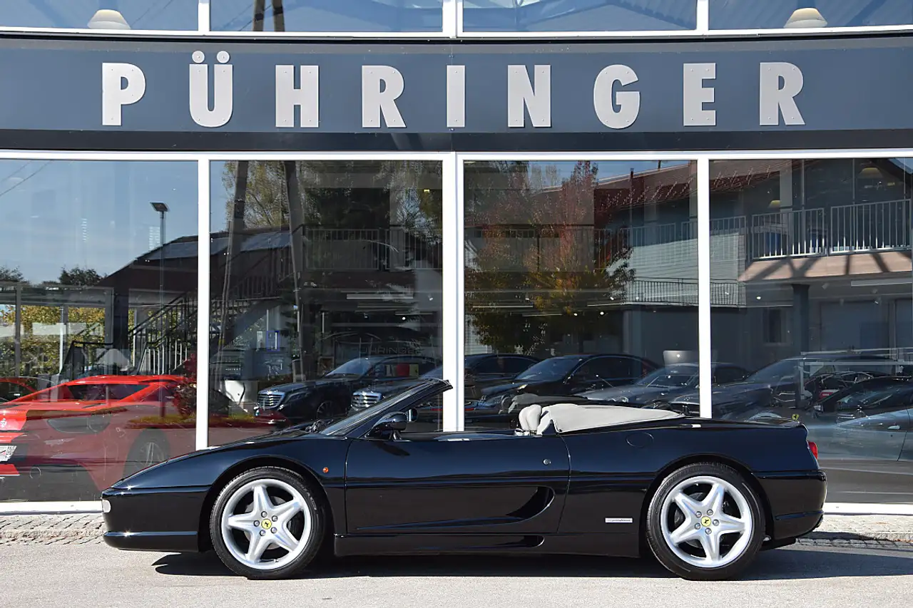 Ferrari F355