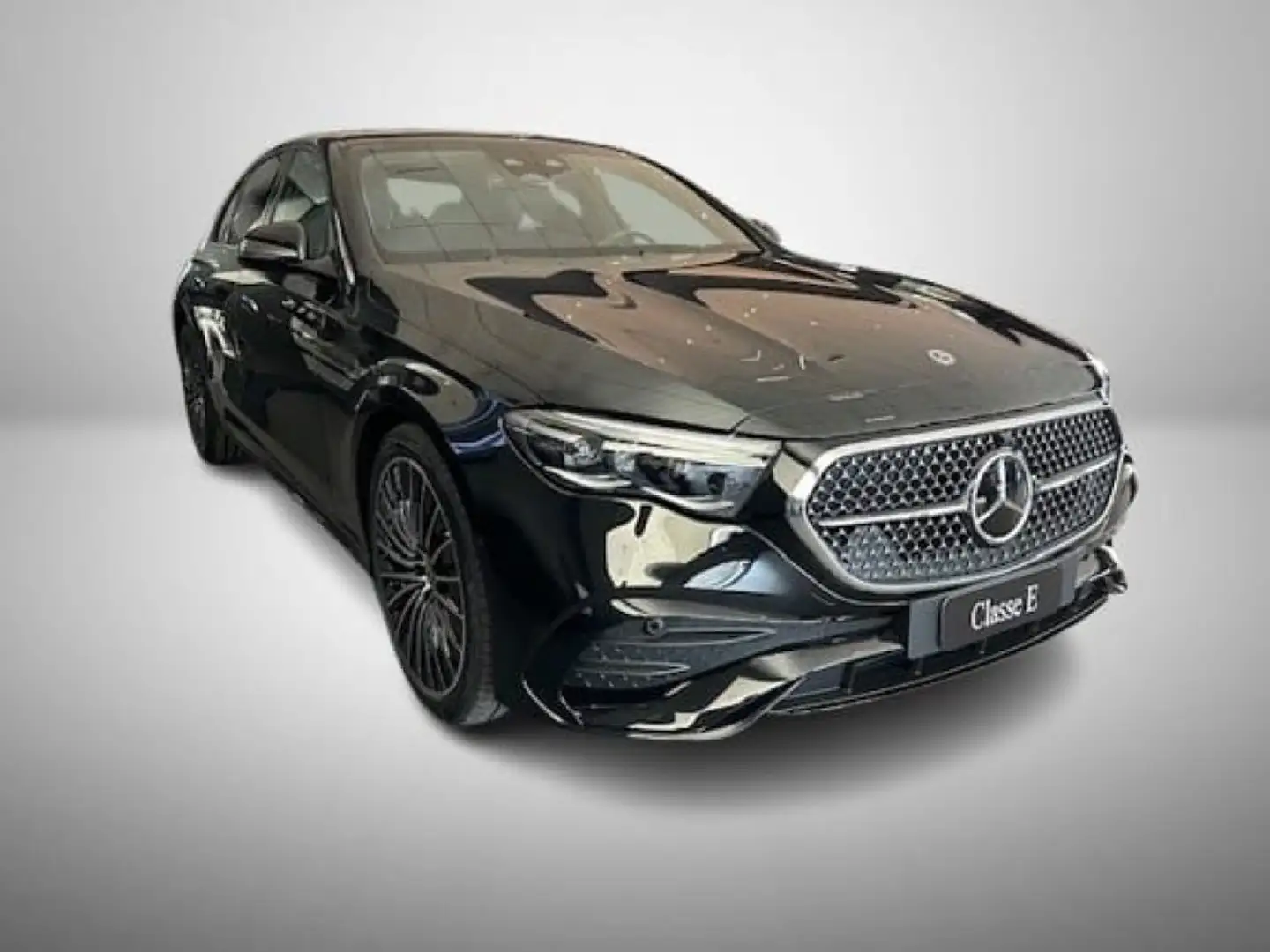 Mercedes-Benz E 220 d Mild hybrid 4Matic AMG Line Advanced Plus Zwart - 1
