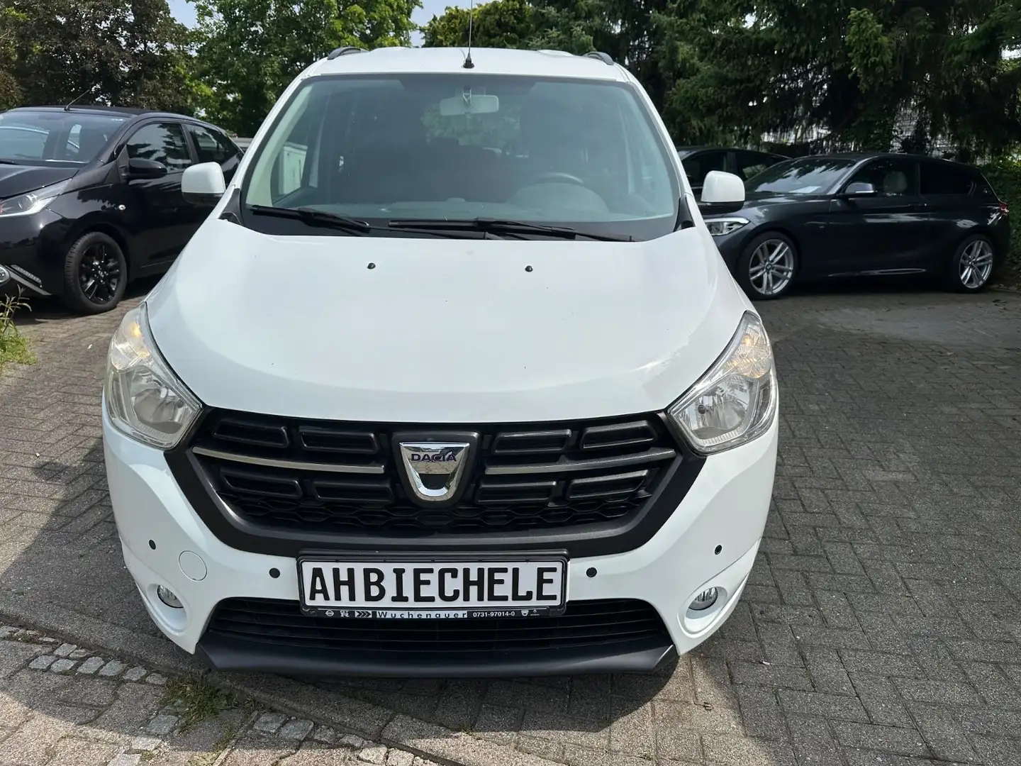 Dacia Lodgy Laureate 7 Sitze Navi PDC Sitzheiz 1 Hand Weiß - 2