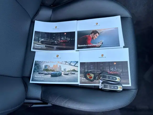 Porsche Panamera view 14