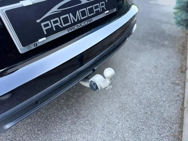 Porsche Panamera view 6