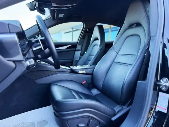 Porsche Panamera view 8