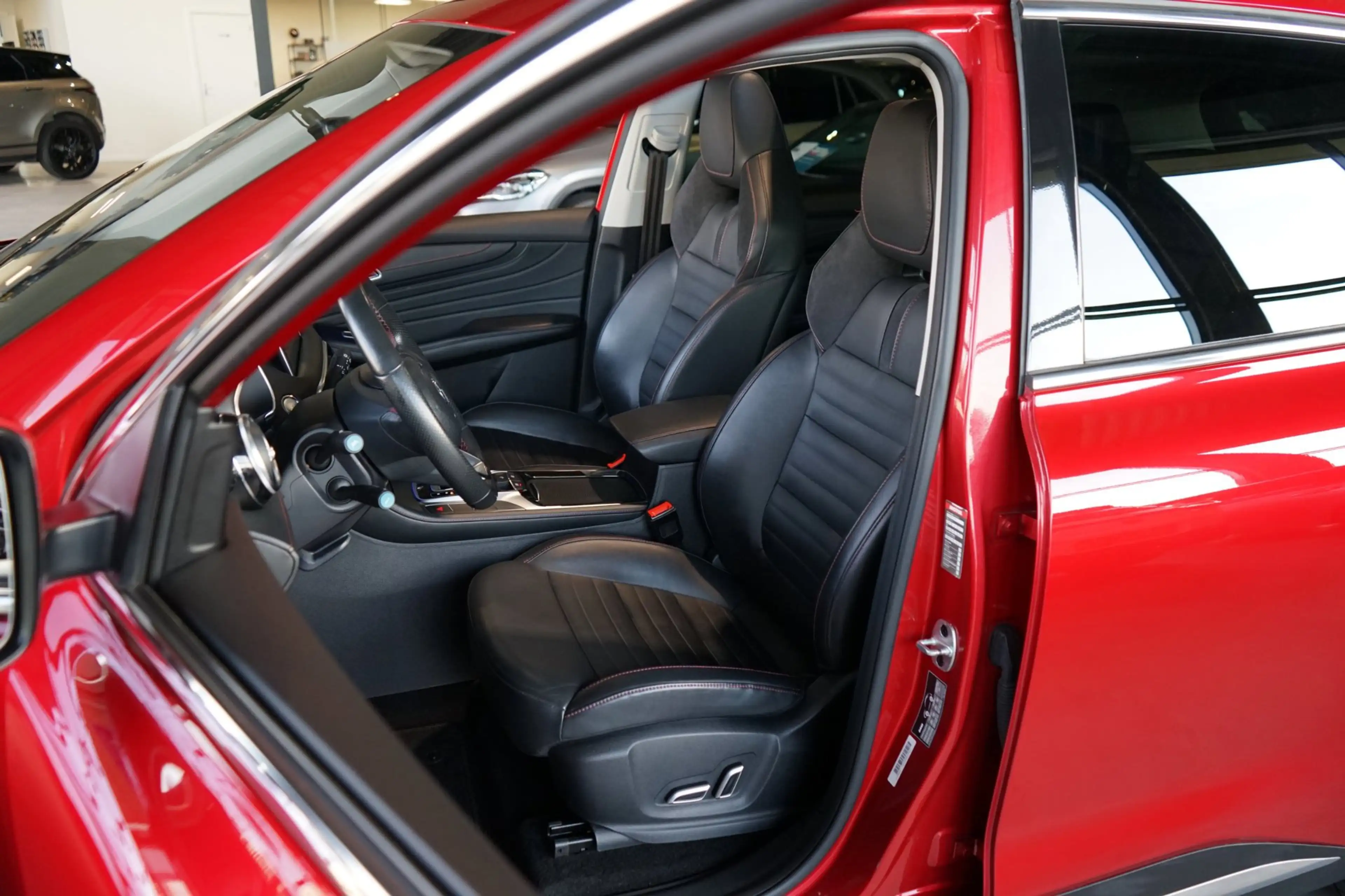 MG EHS 1.5 TGDI Luxury PLUG-IN HYBRIDE | PANO | 360 CAMER — photo 6