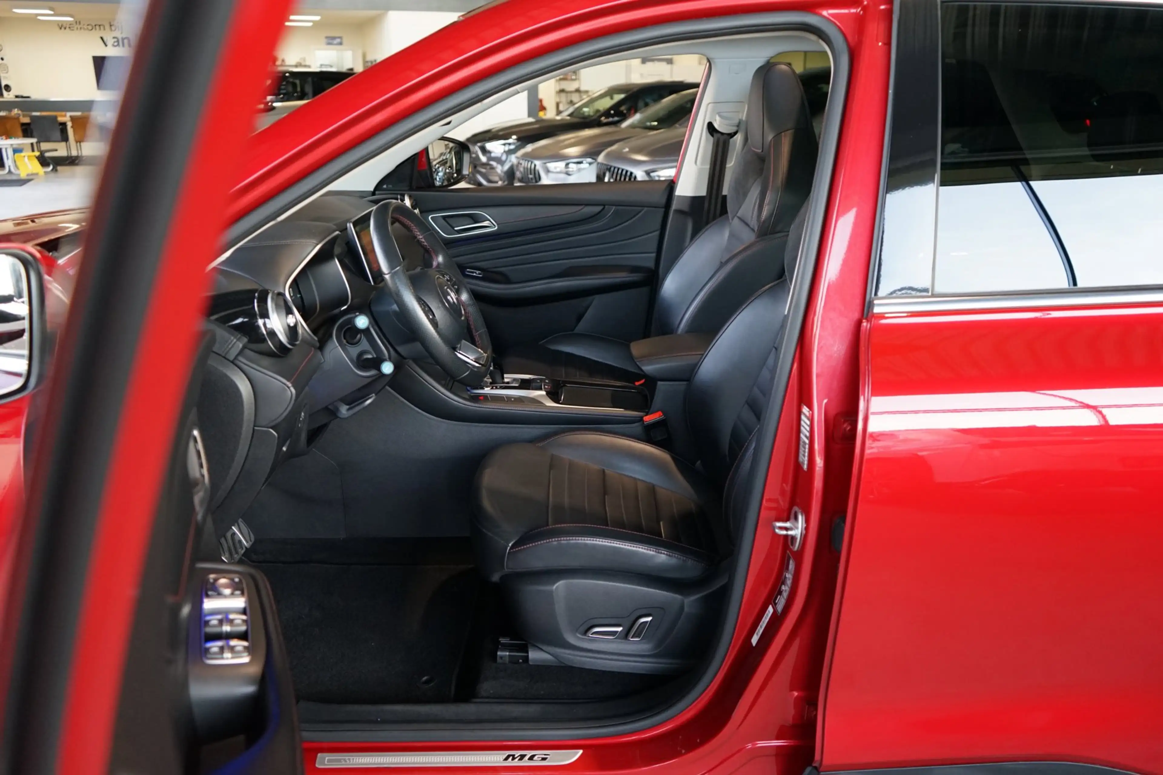 MG EHS 1.5 TGDI Luxury PLUG-IN HYBRIDE | PANO | 360 CAMER — photo 5