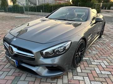 Roadster V8