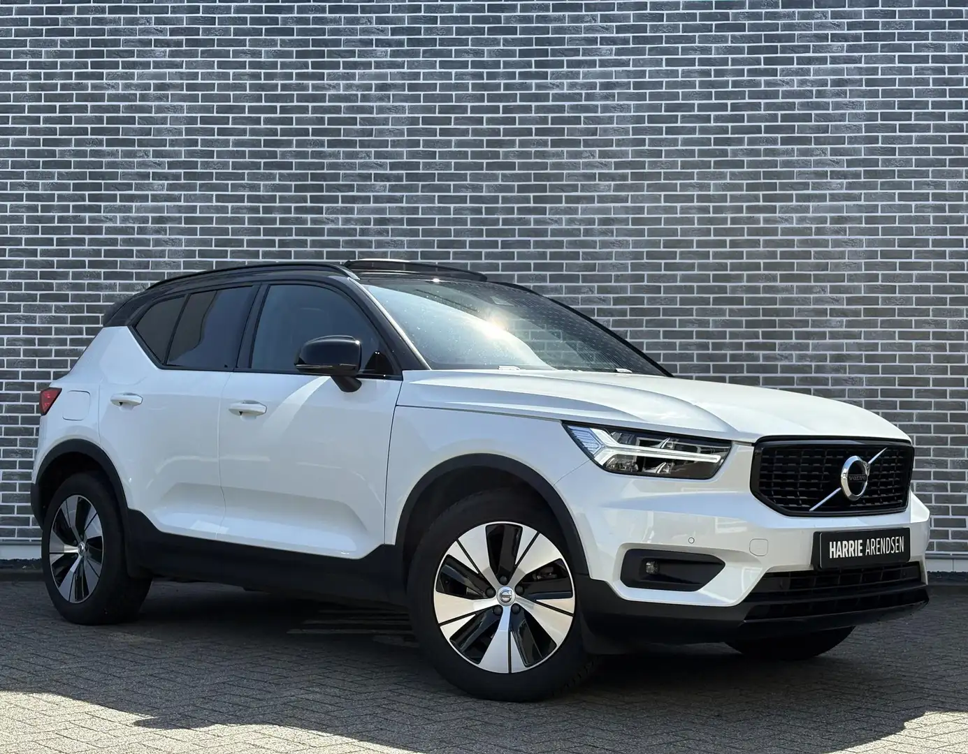 Volvo XC40 2.0 T4 R-Design Wit - 2