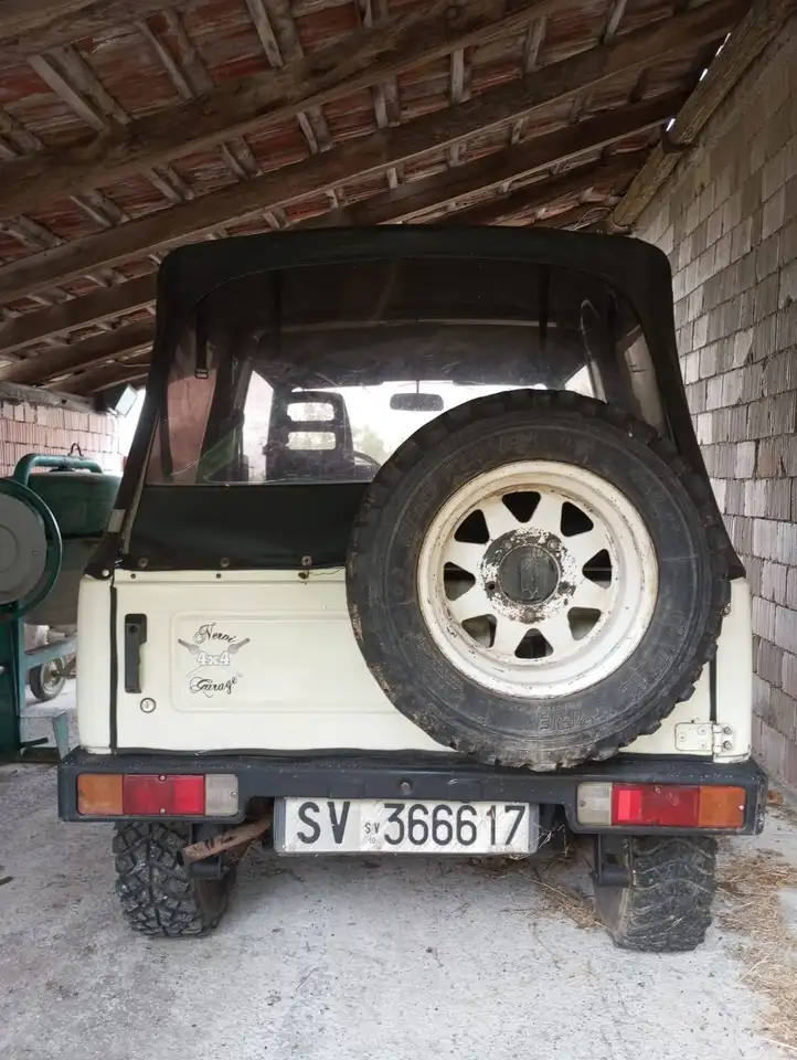 Suzuki SJ 410 SJ Cabrio 1.0 410 De Luxe, foto 3