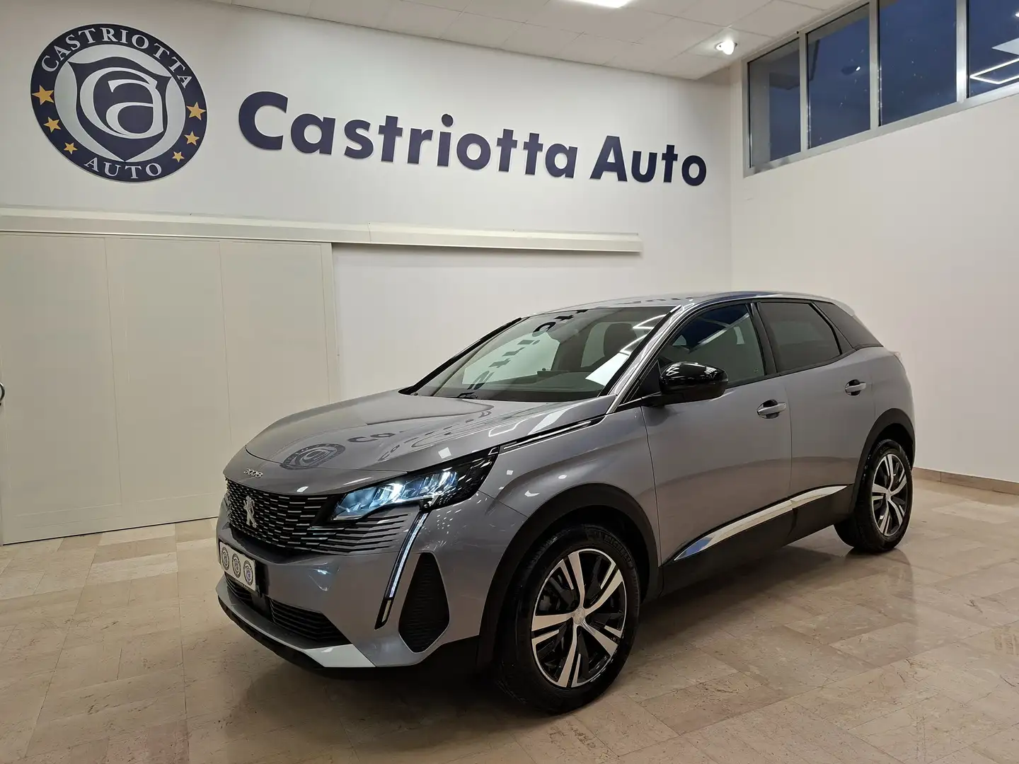 Peugeot 3008 1.5 bluehdi Allure Pack s&s con SOLI KM 18.328 !!! Grigio - 1