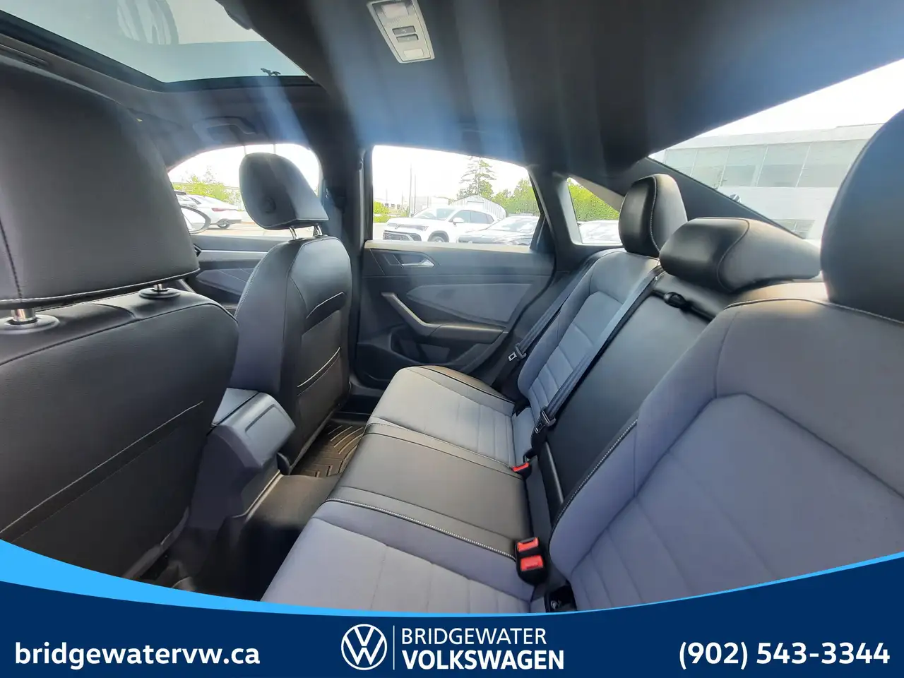 Volkswagen Jetta снимка Volkswagen Jetta