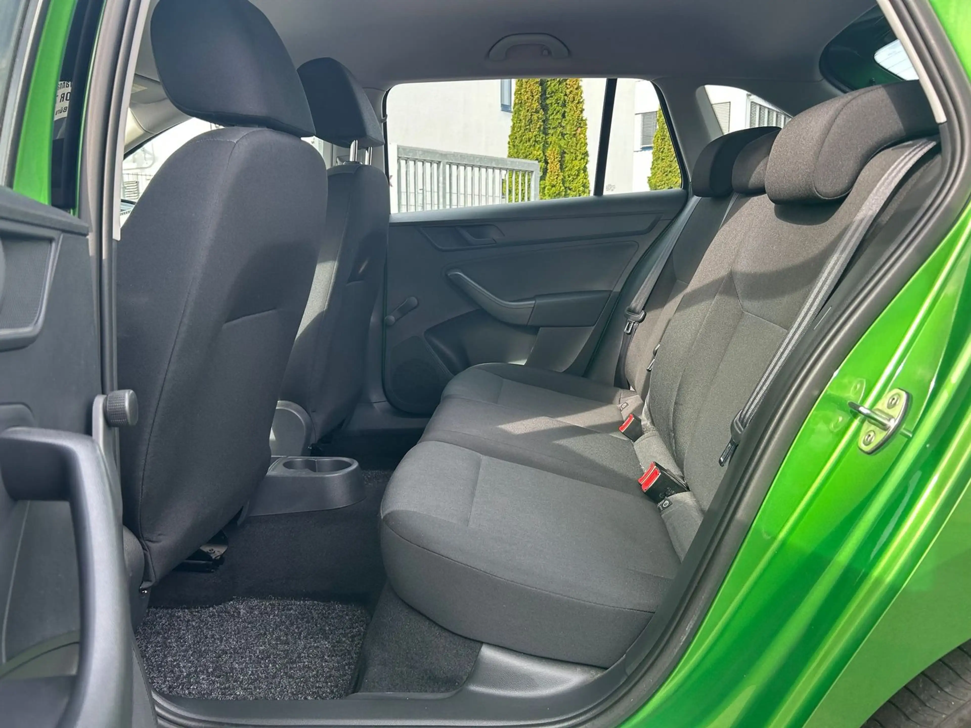 Skoda Rapid/Spaceback Cool Edition *Klima*1-Hand* — photo 12