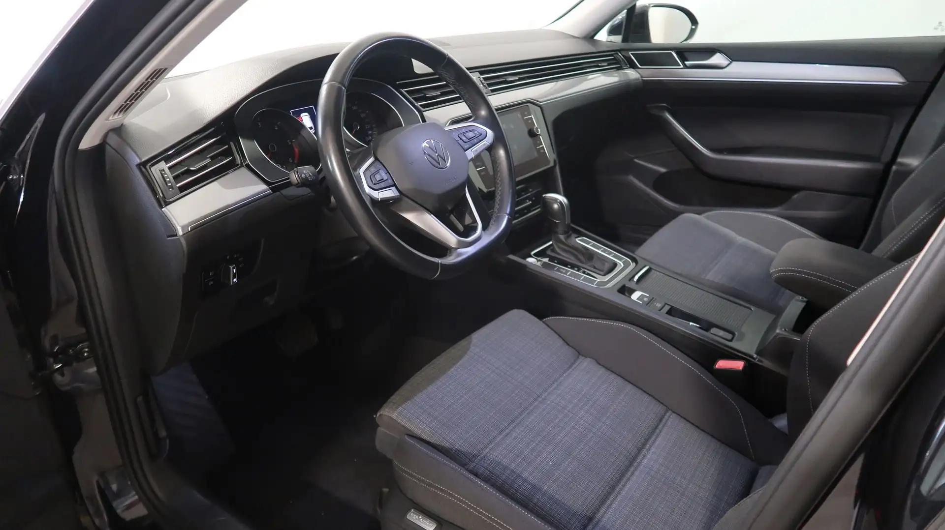 Volkswagen Passat Variant Variant 2.0 TDI SCR 122 CV EVO DSG Business Noir - 2