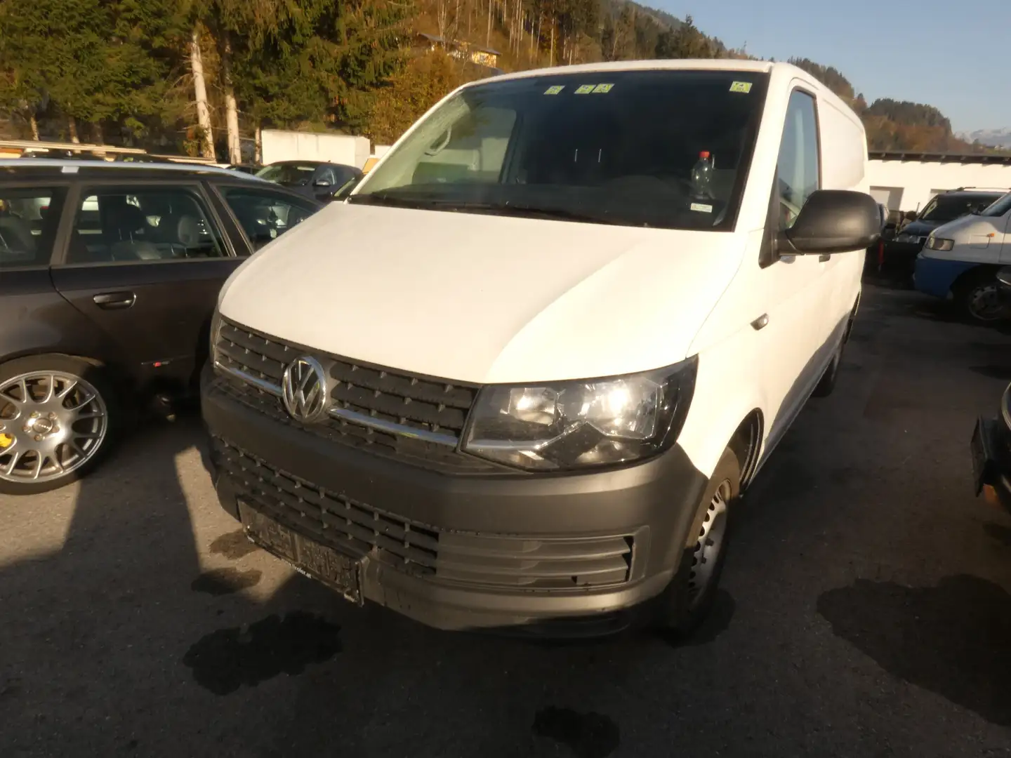 Volkswagen T6 Transporter N1 2,0 TDI Kasten Weiß - 1