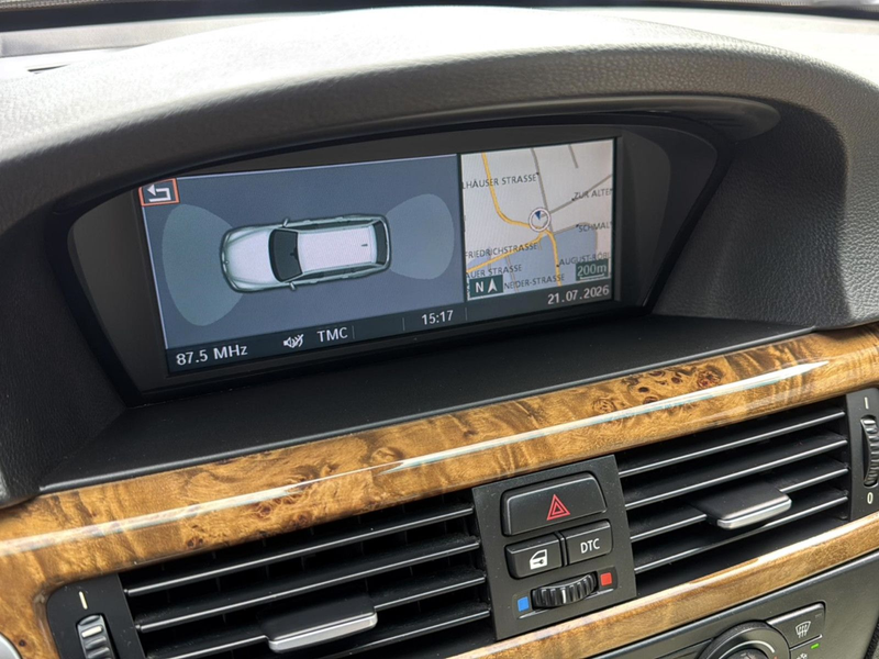 BMW 330 3 Touring 330 i+XENON+NAVI+LEDER+PDC+AHK+ALU — photo 21