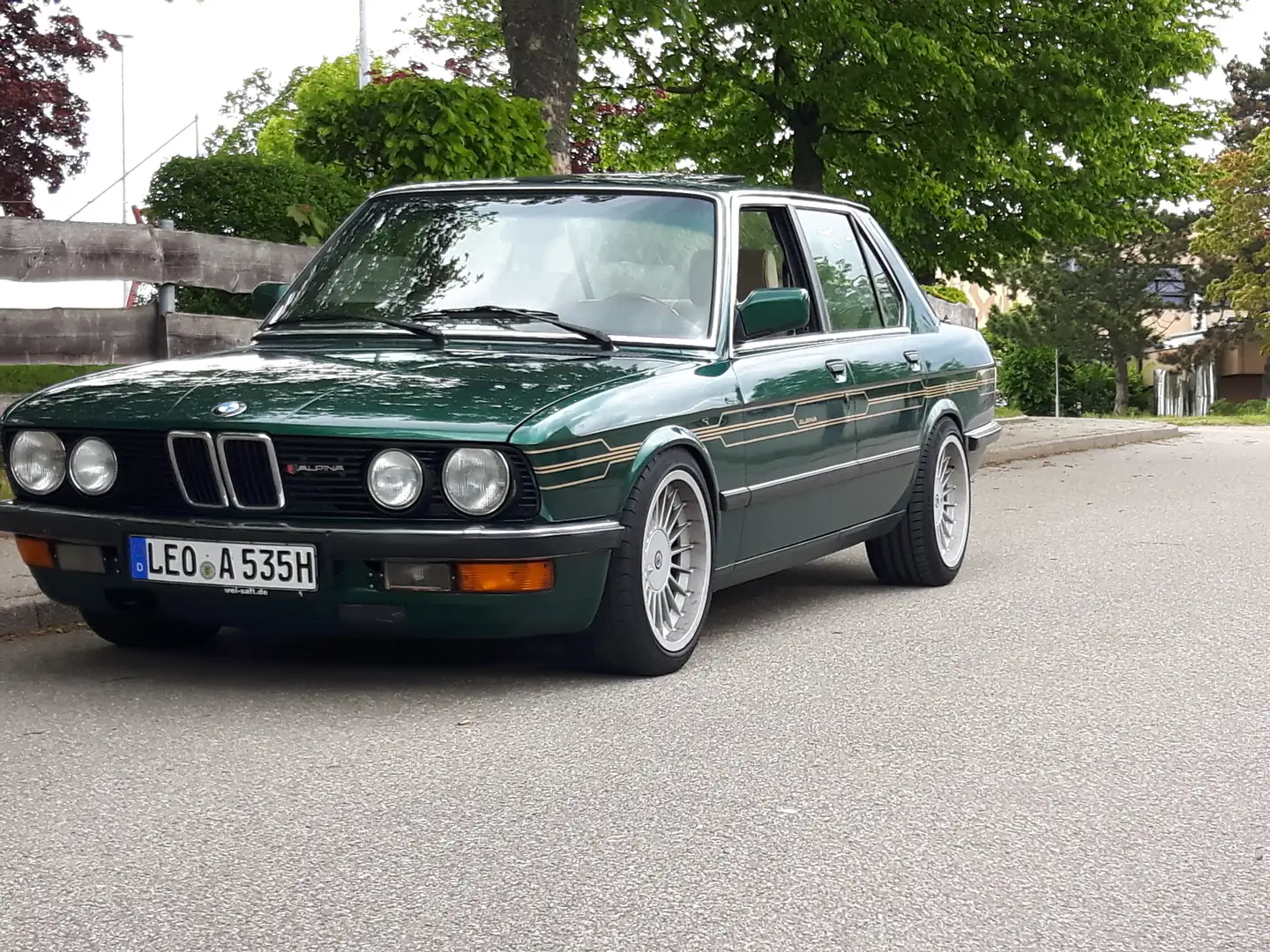 BMW 535 zelena - 1