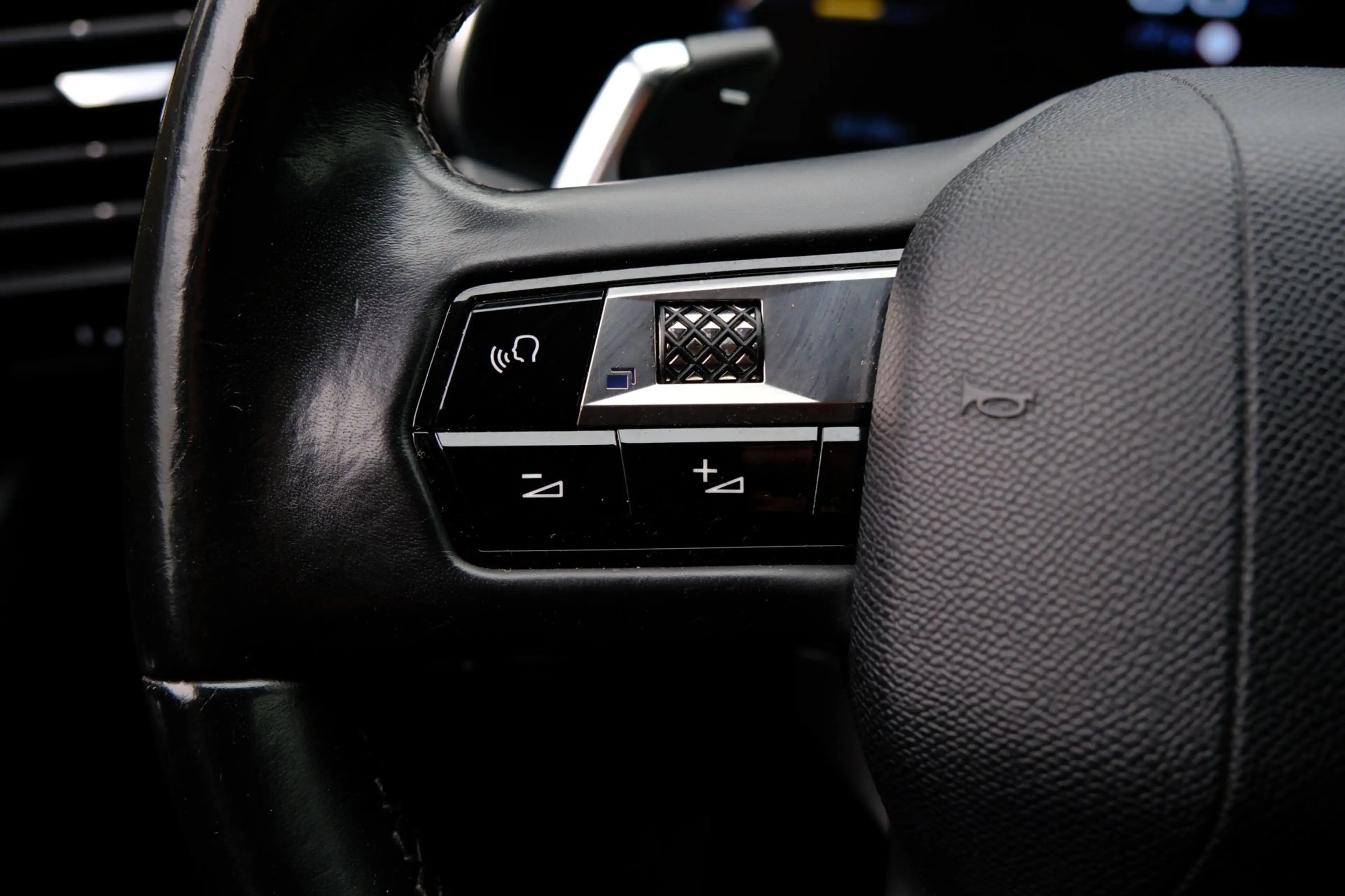 DS Automobiles DS 7 Crossback 1.6 PureTech Be Chic — photo 23
